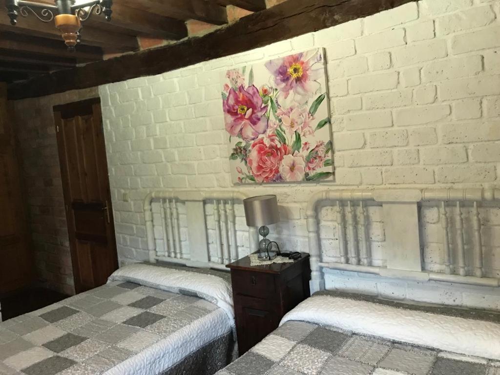 Family Room with Private Bathroom photo 3