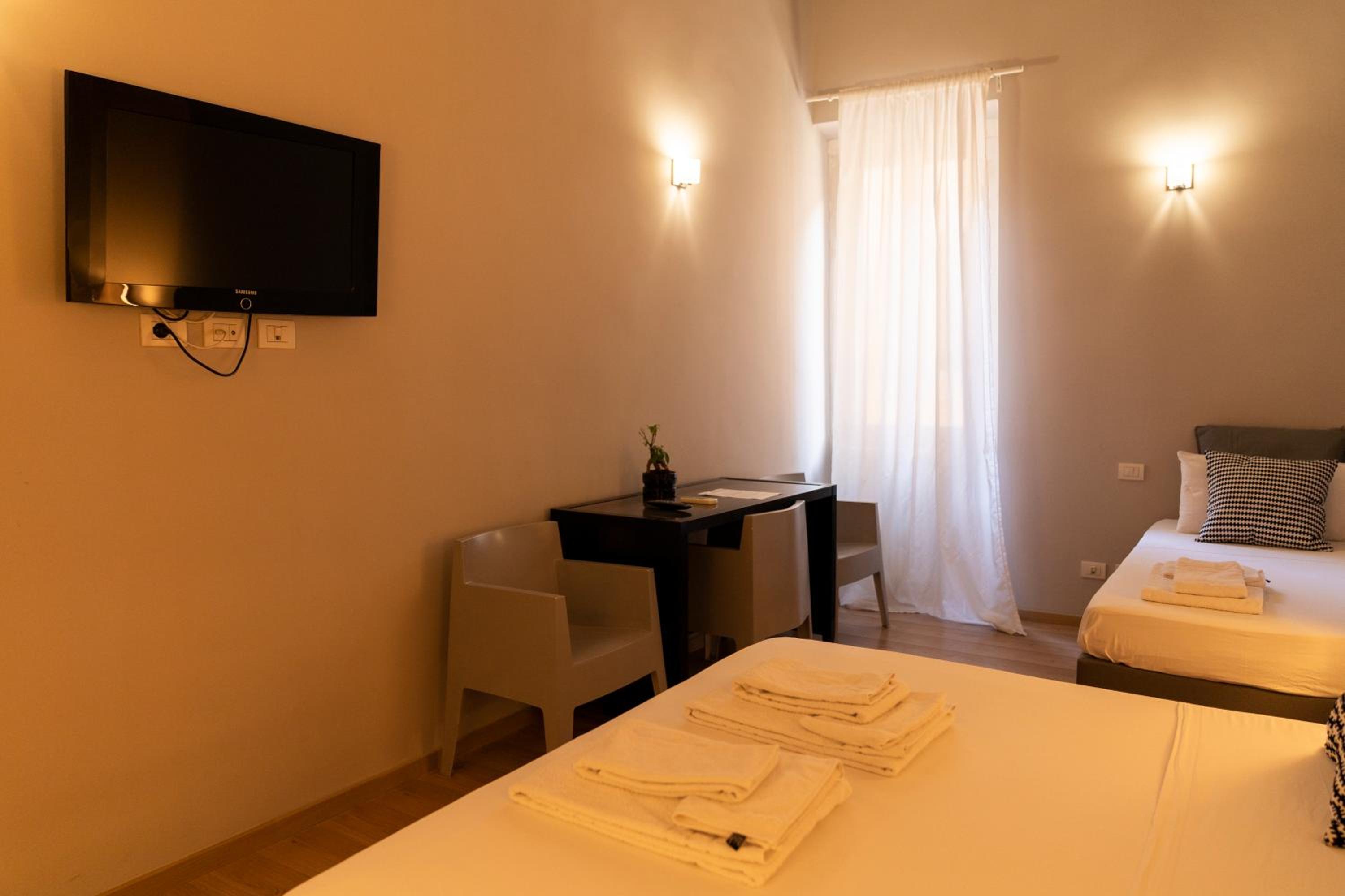 Triple Room photo 2