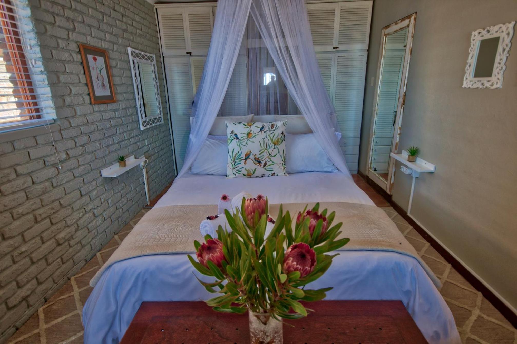 One-Bedroom Apartment - Sea Front - Photo 35
