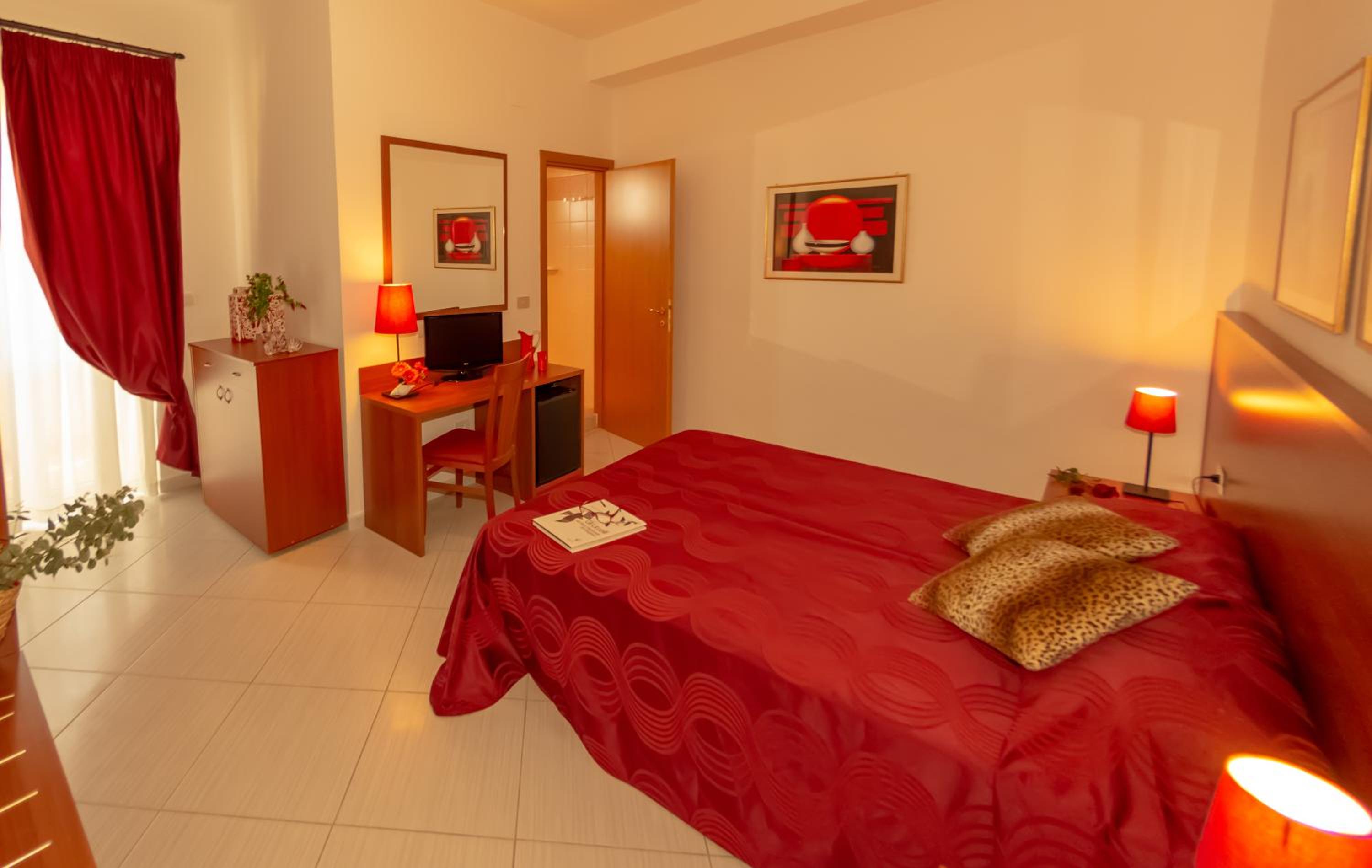 Triple Room - Photo 6