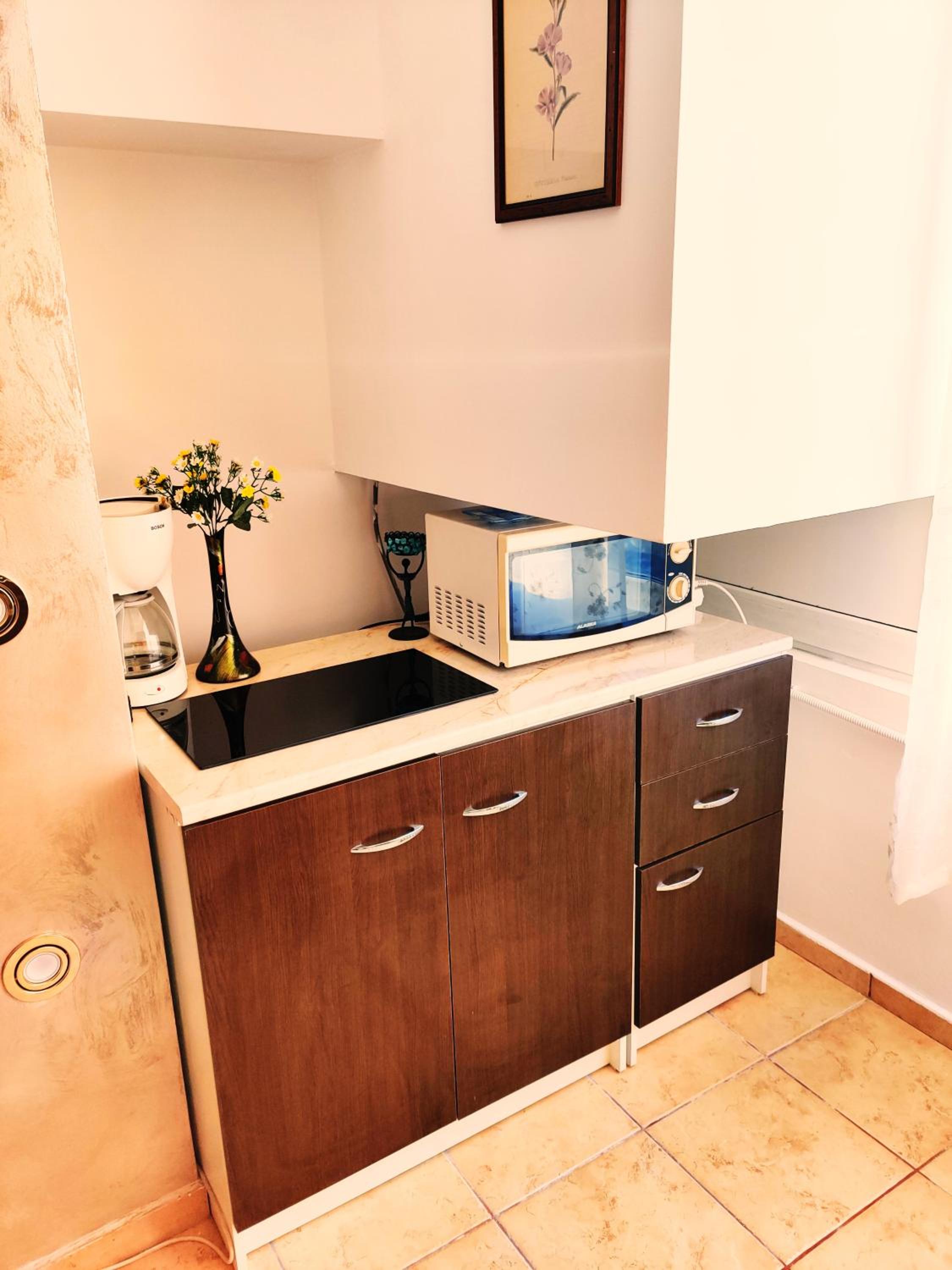 Two-Bedroom Apartment - Photo 21