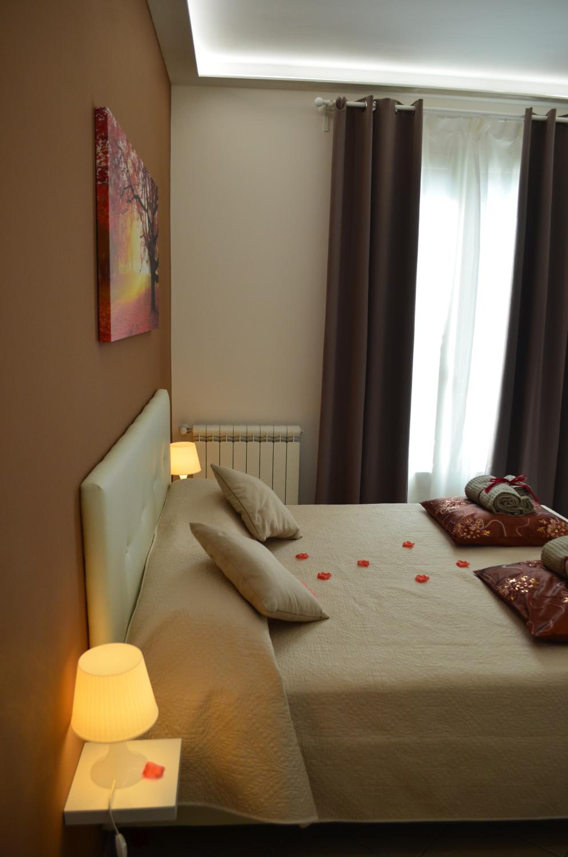 Deluxe Double Room With Balcony photo 3