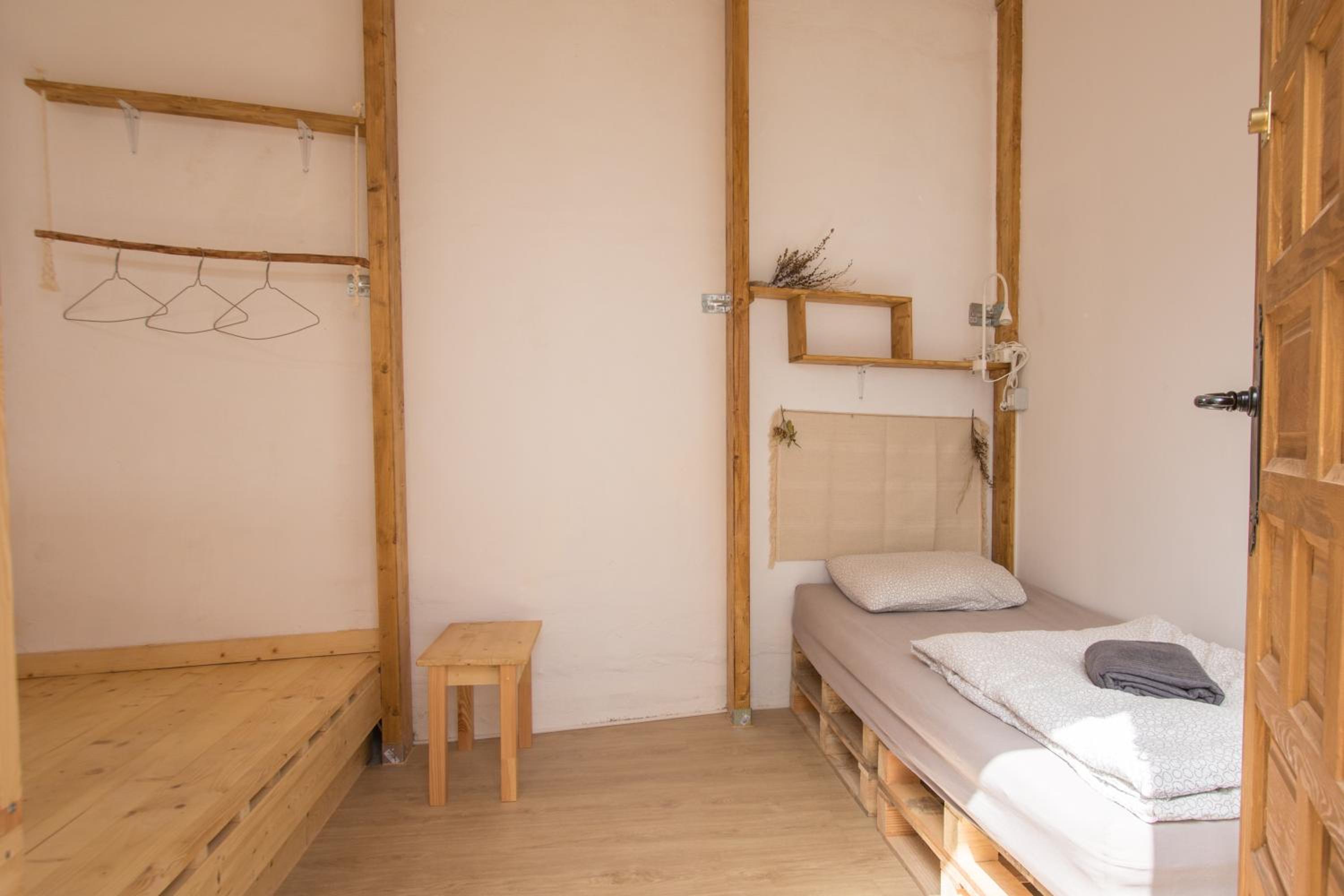 Standard Twin Room with Mountain View photo 3