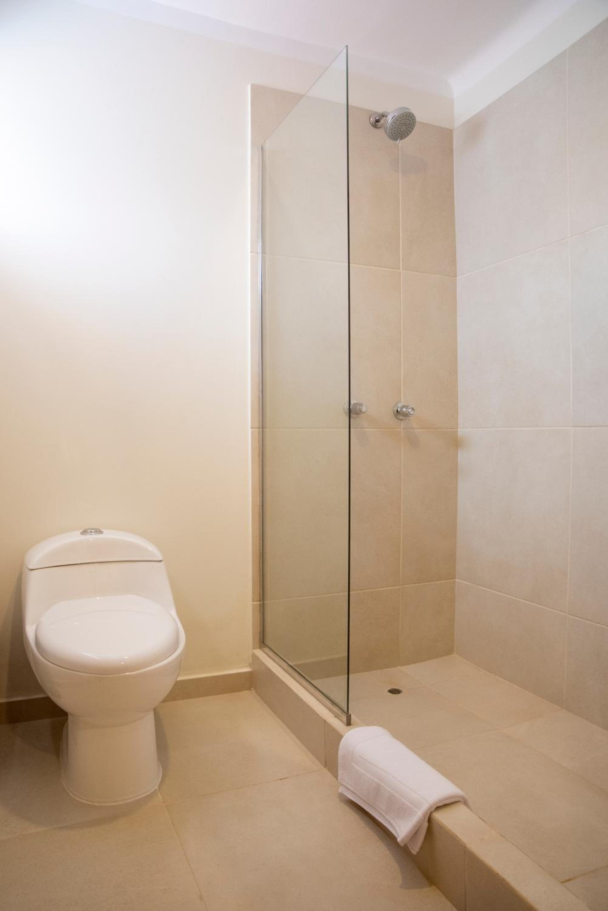 Queen Room - Photo 10