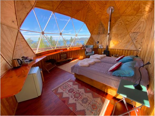 Deluxe Suite with Sea View photo 2