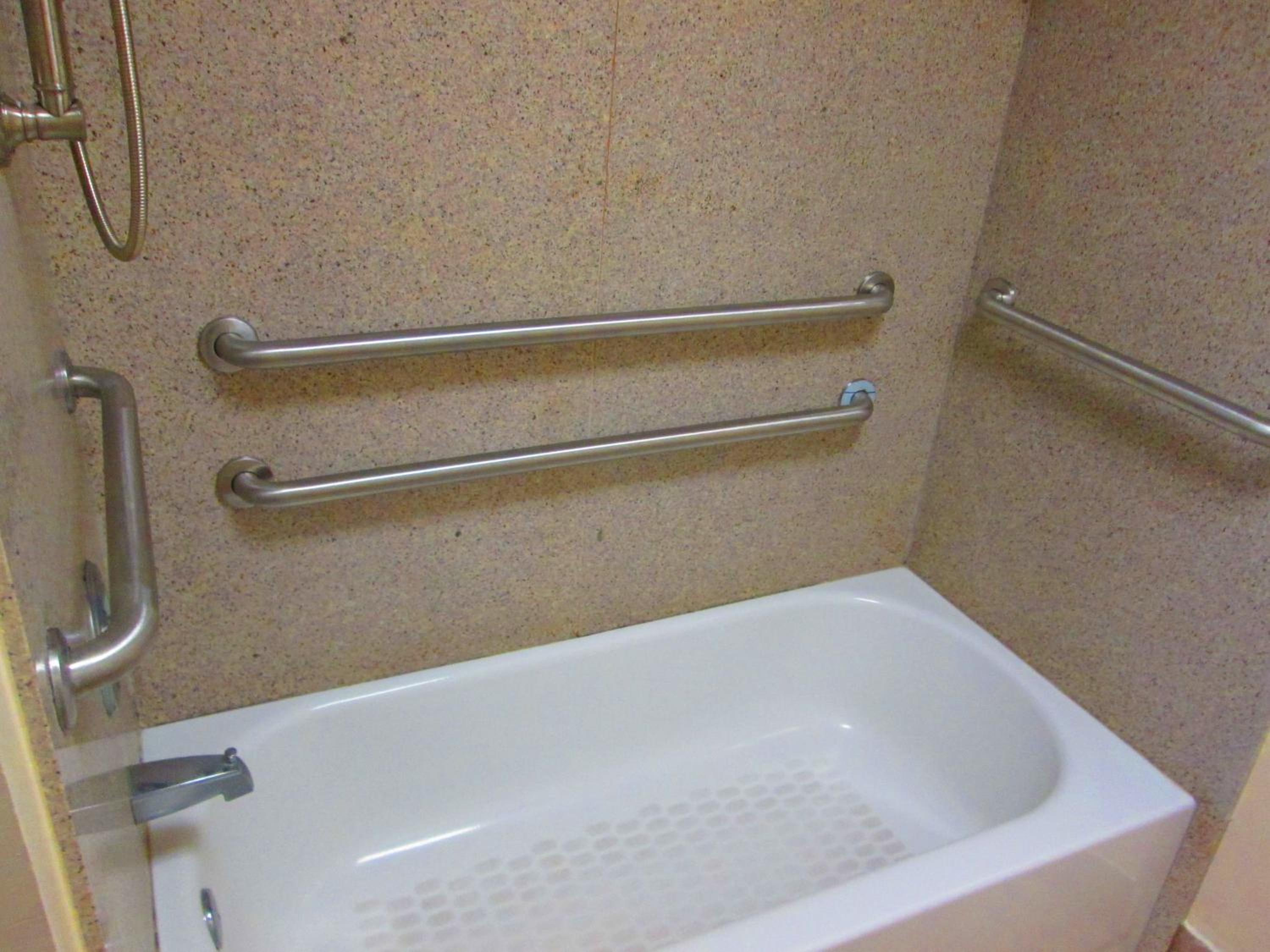 King Room - Disability Access - Non Smoking photo 2