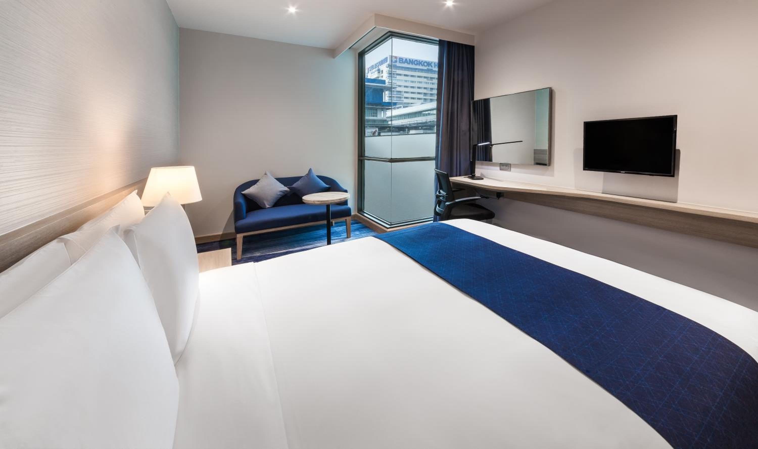 Standard Room with Free Breakfast photo 3