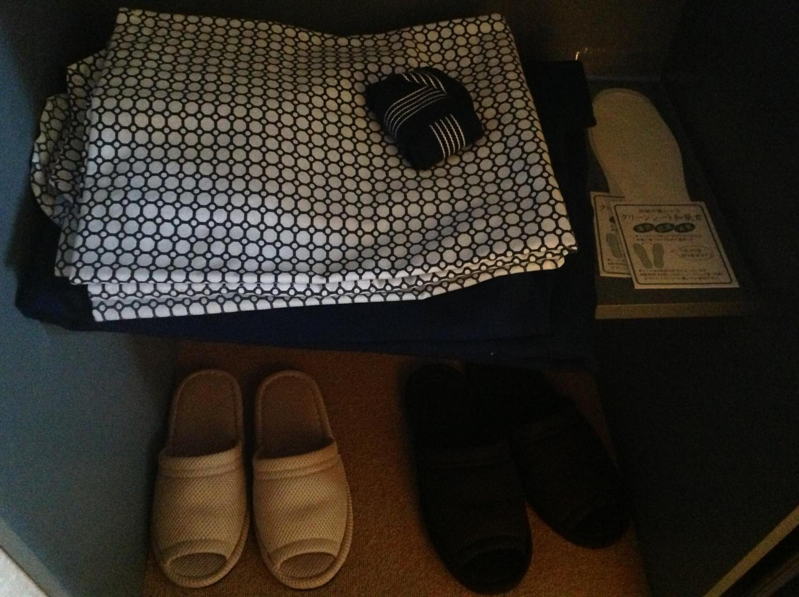Twin Room - Photo 4