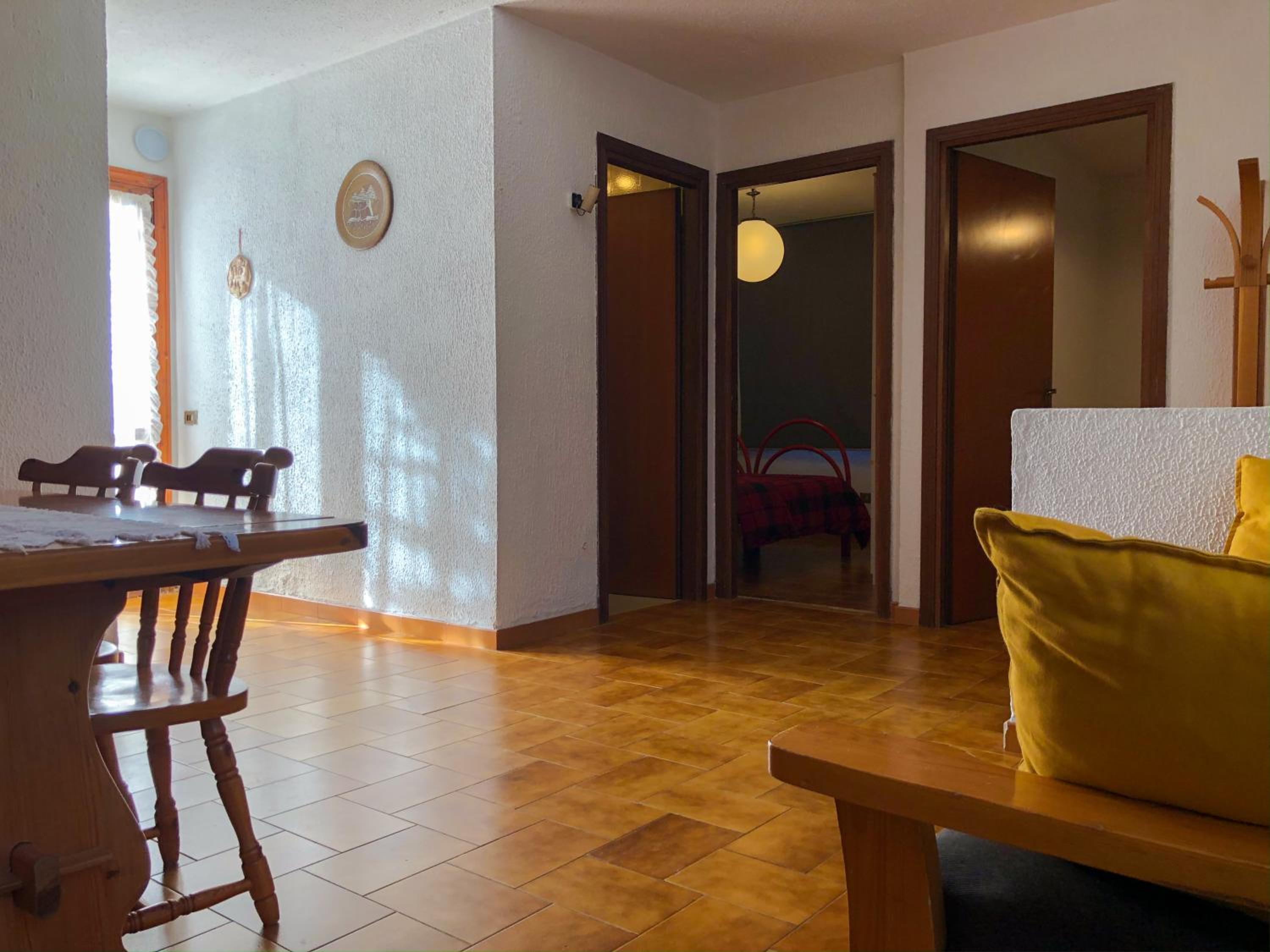 Two-Bedroom House - Photo 8
