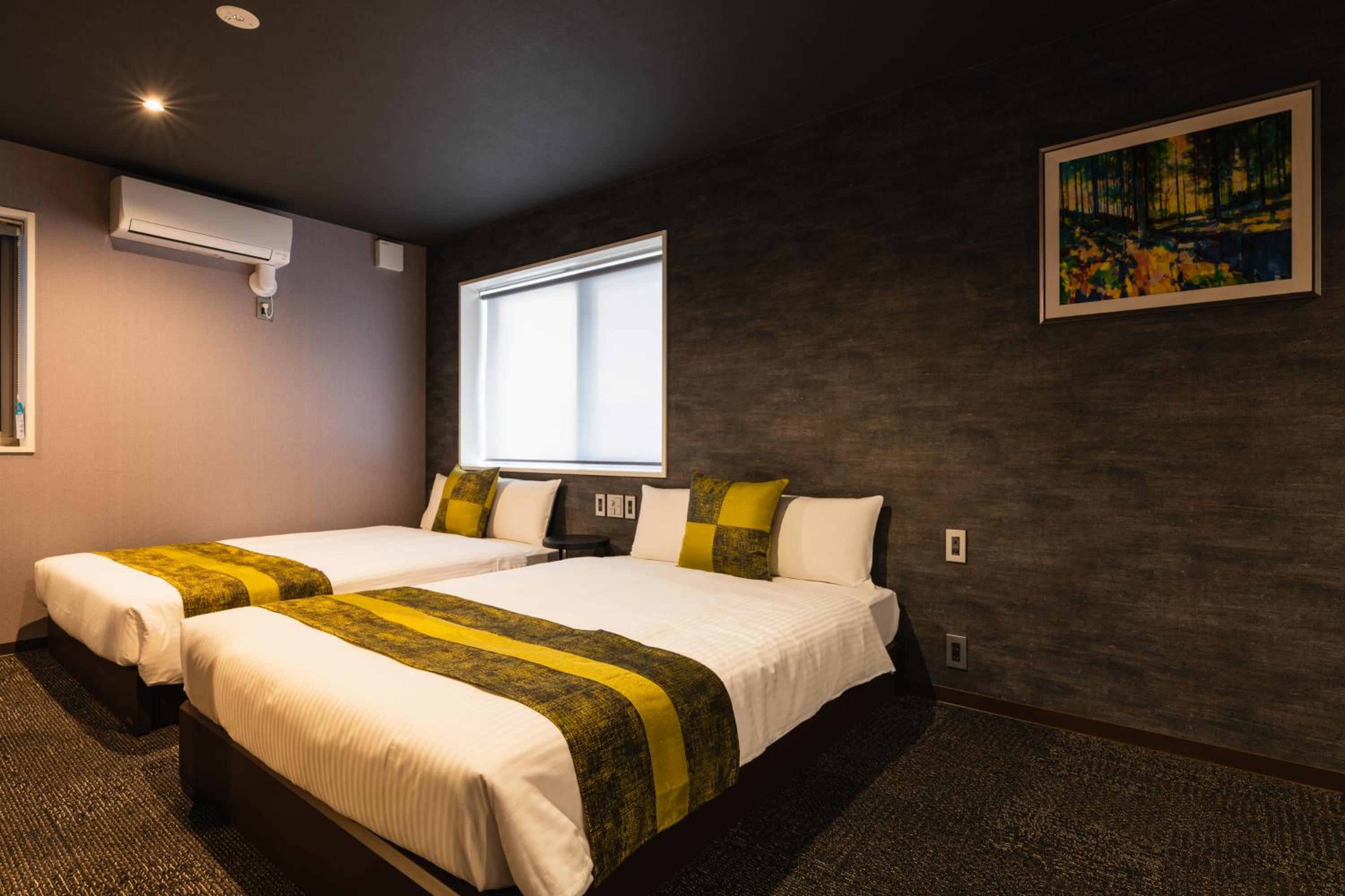 Standard Twin Room photo 2