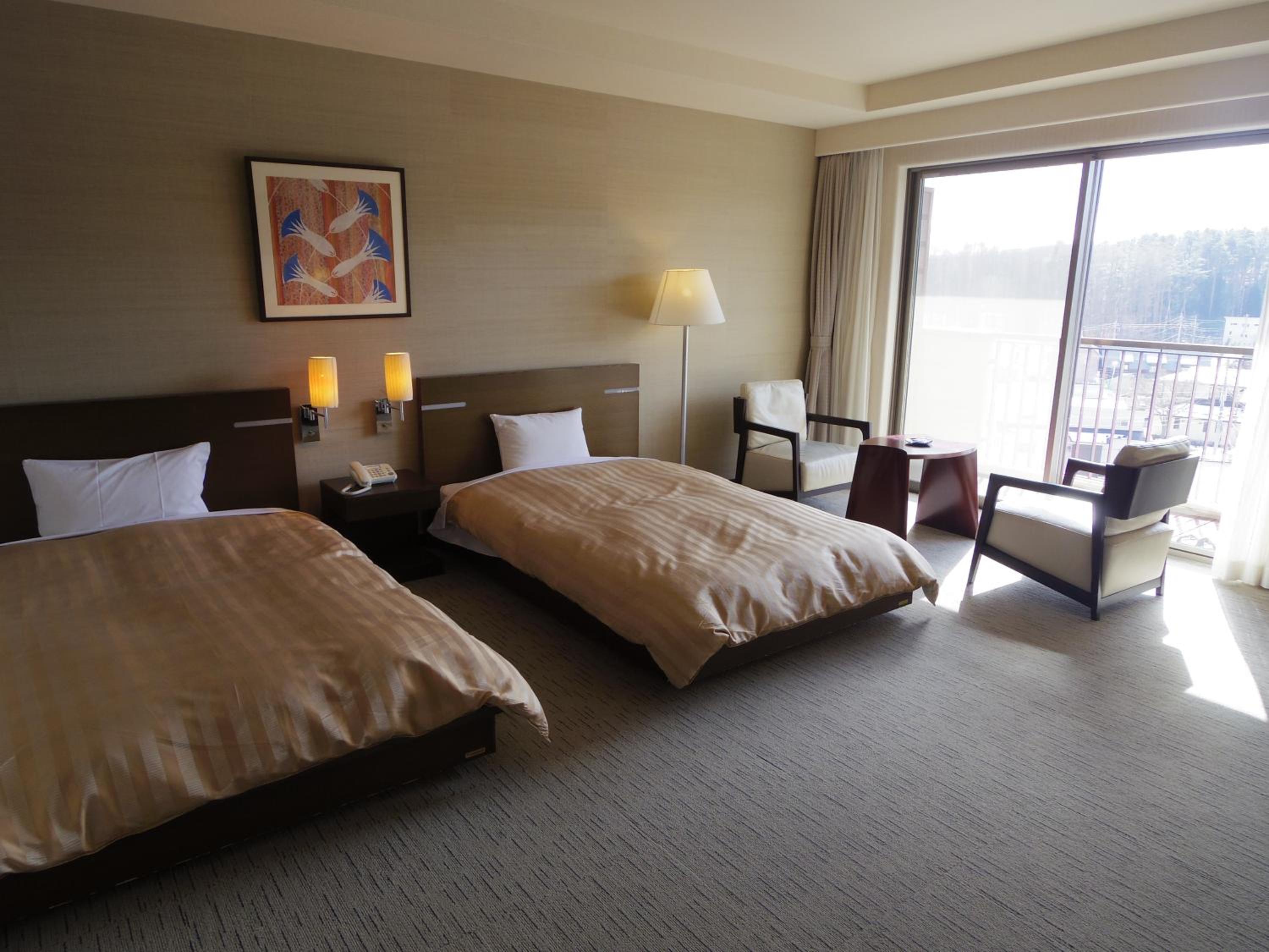 Twin Room with Shared Bathroom - Non-Smoking - Photo 4