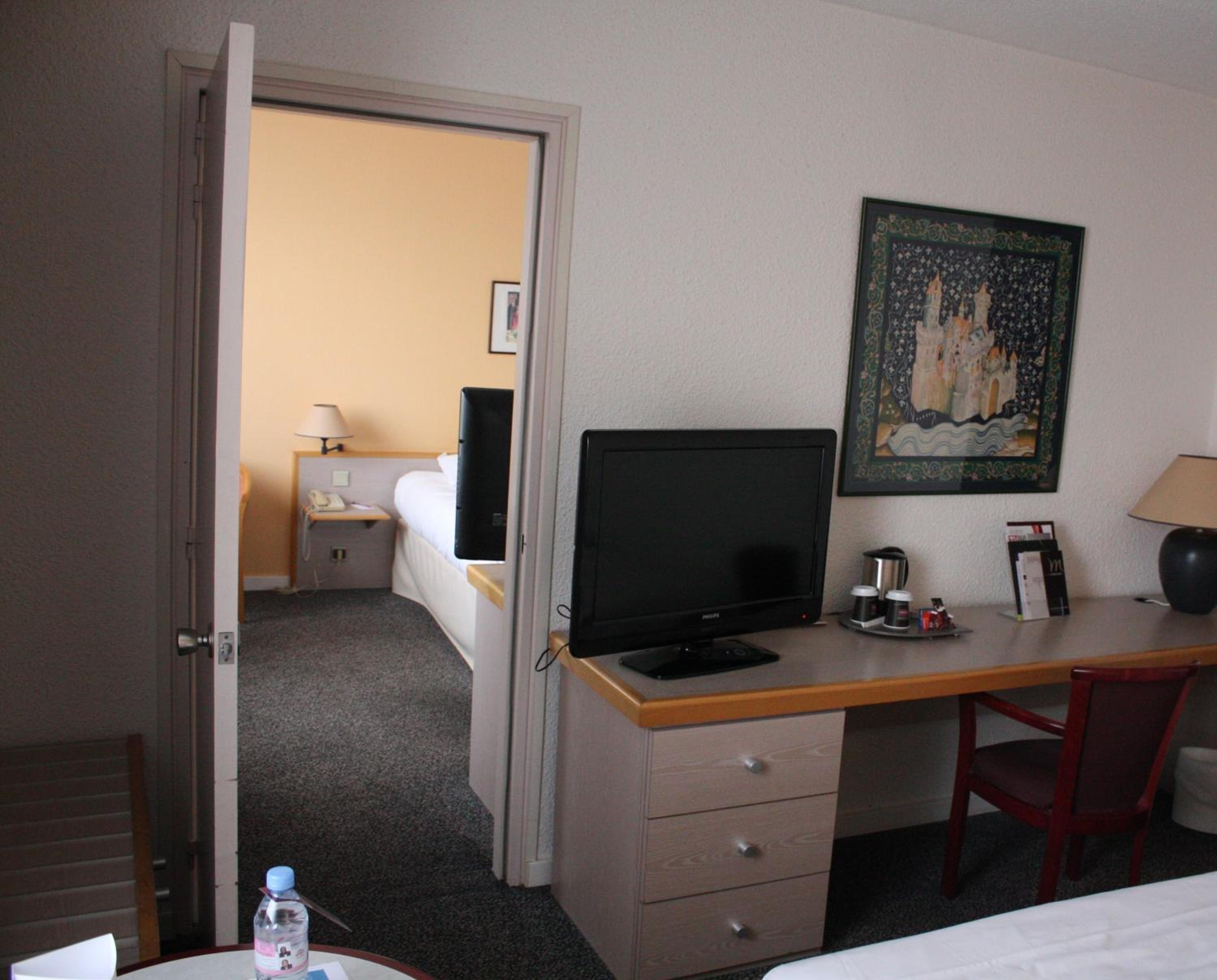 Standard Double Room - Photo 2