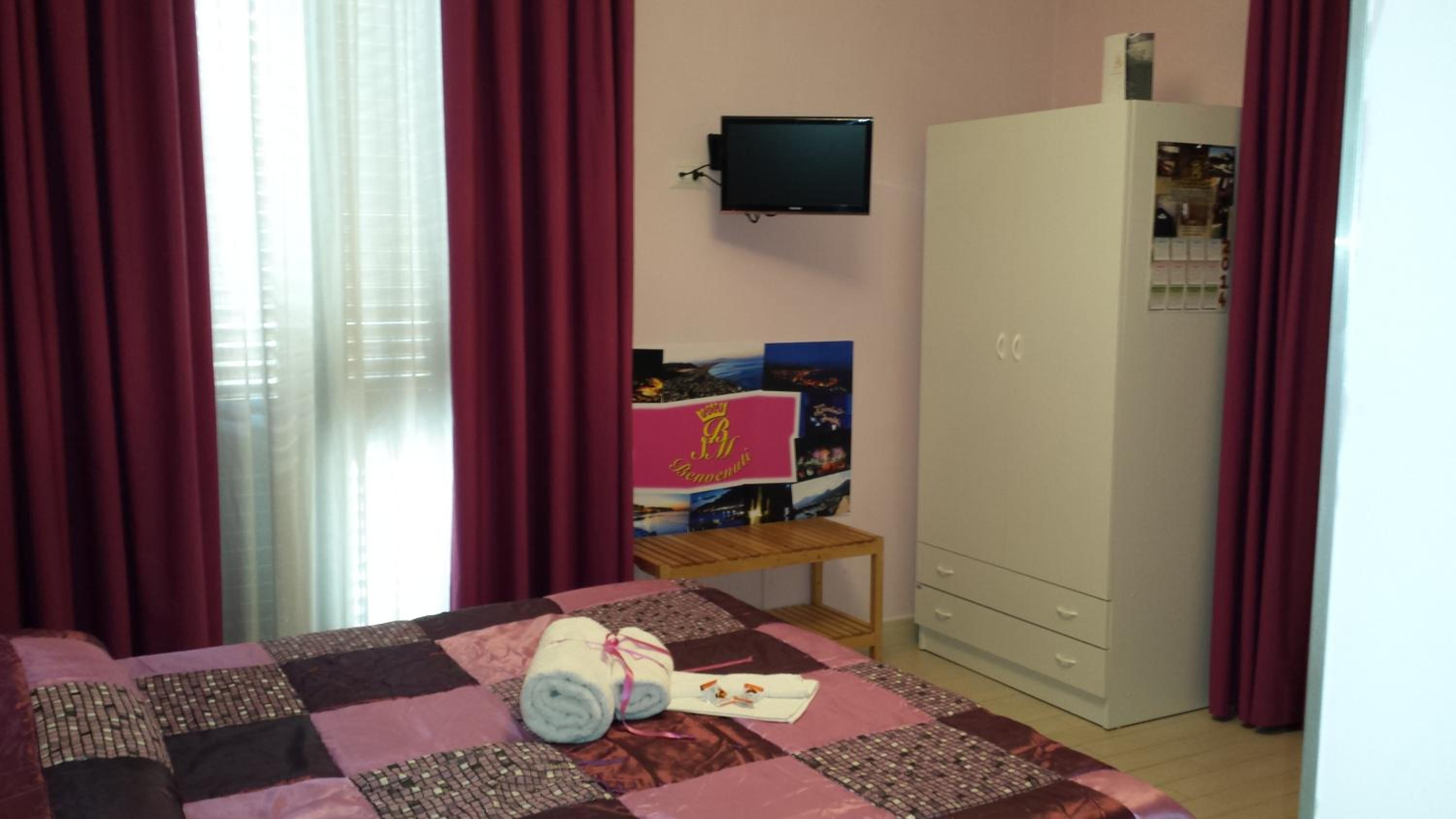 Double Room - Photo 26