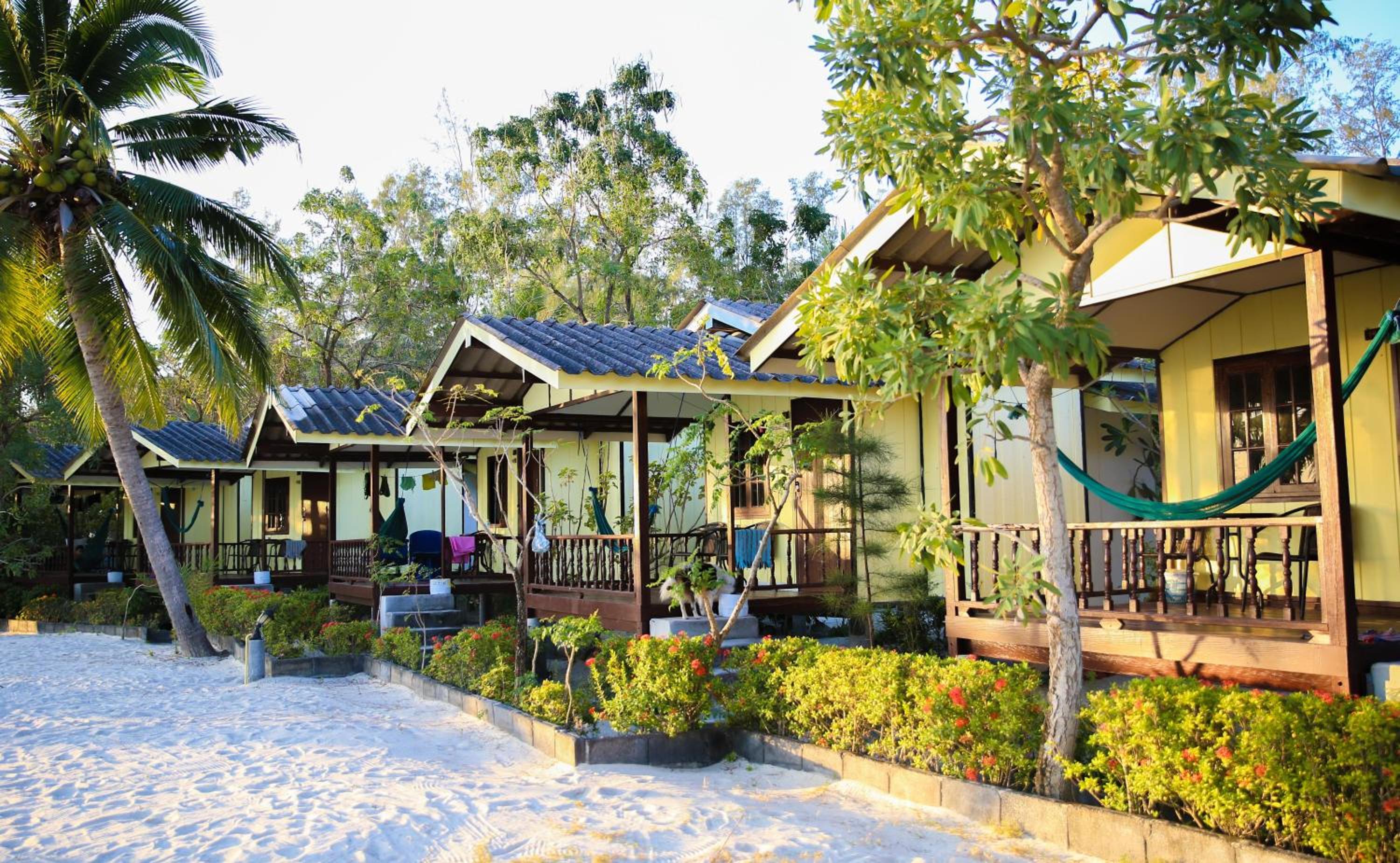 Beach Front Bungalow - with Aircon photo 2
