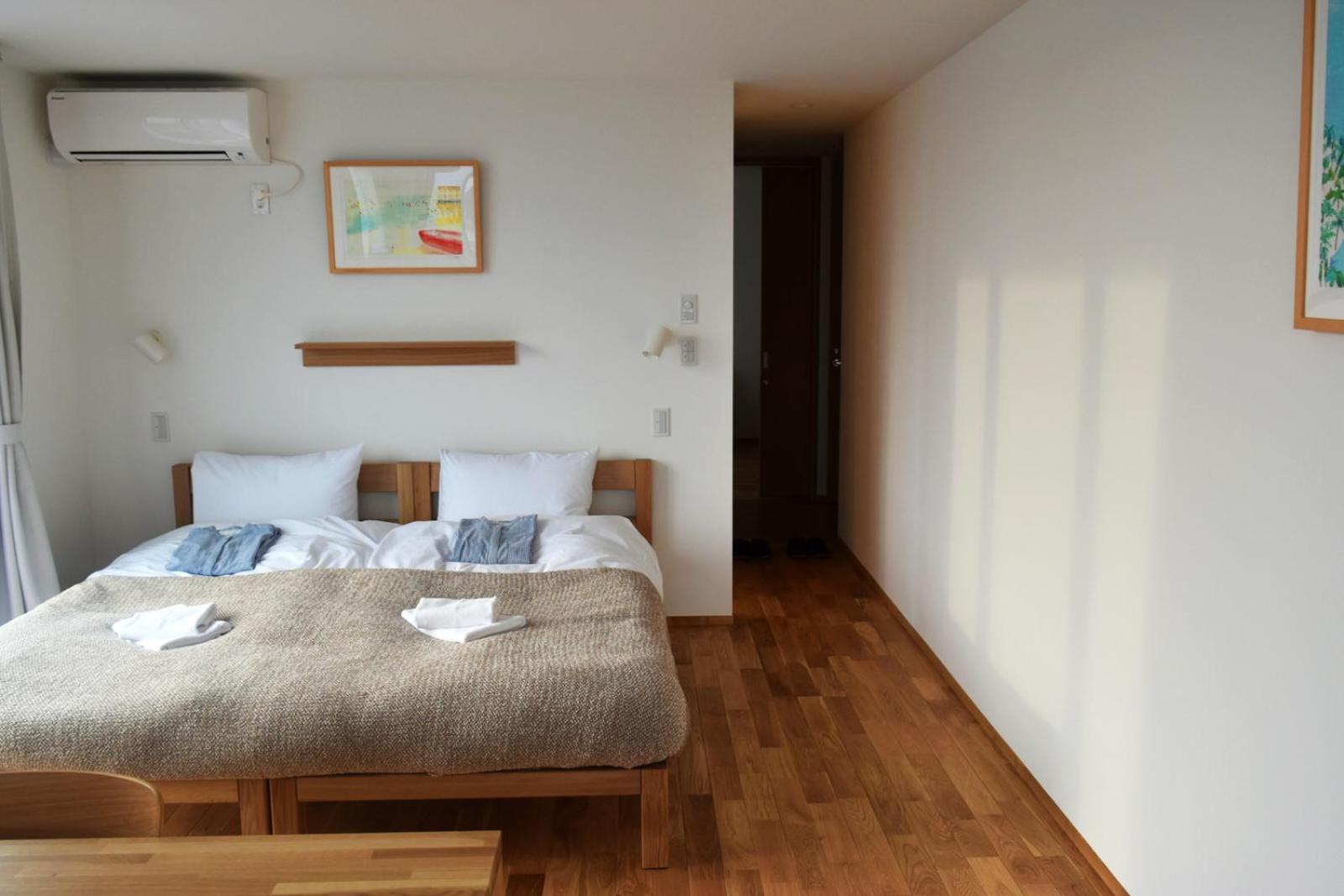 Deluxe Twin Room with Terrace and Sea View - Photo 12