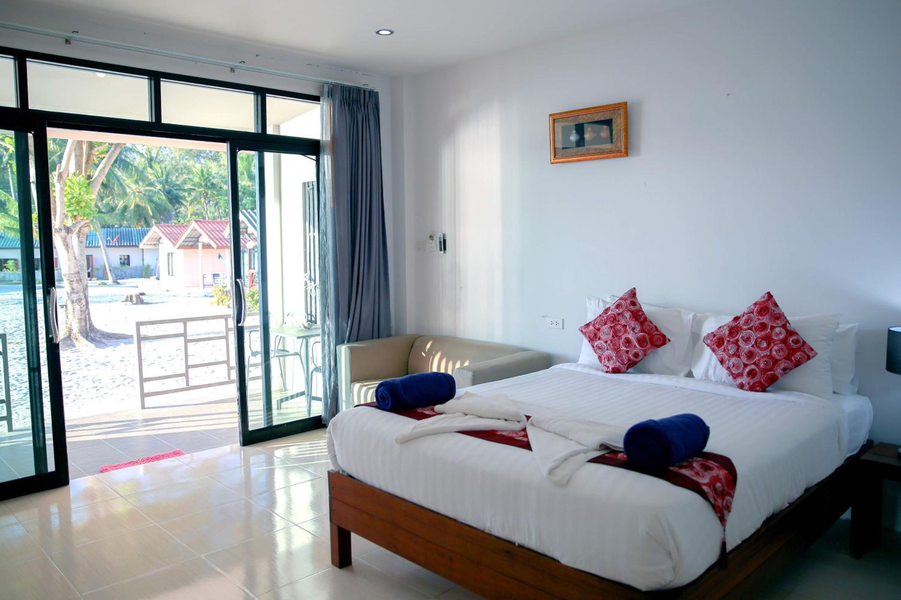 Superior Double Room - Beachfront  photo 3