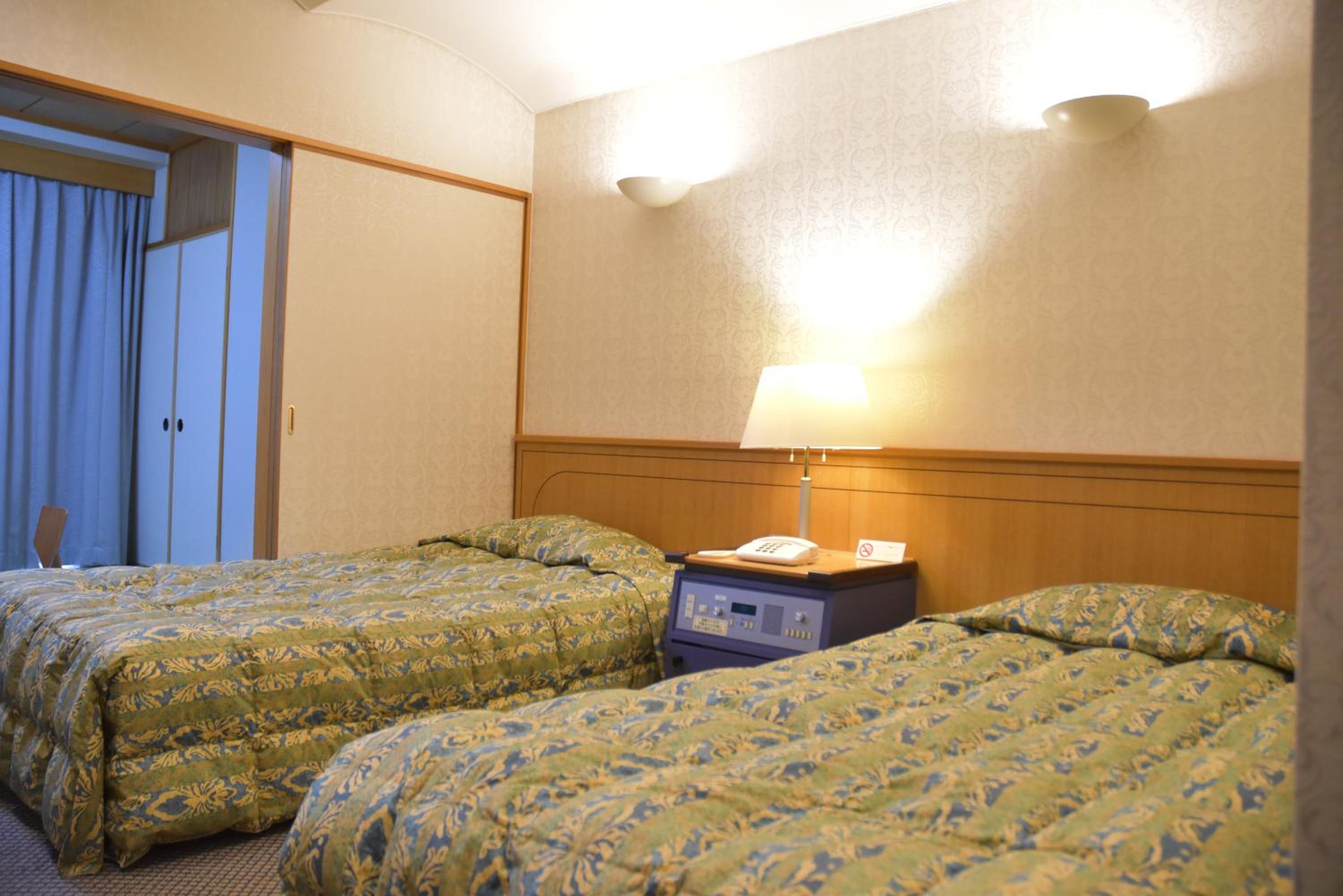 Room with Tatami Area - Smoking - Photo 3
