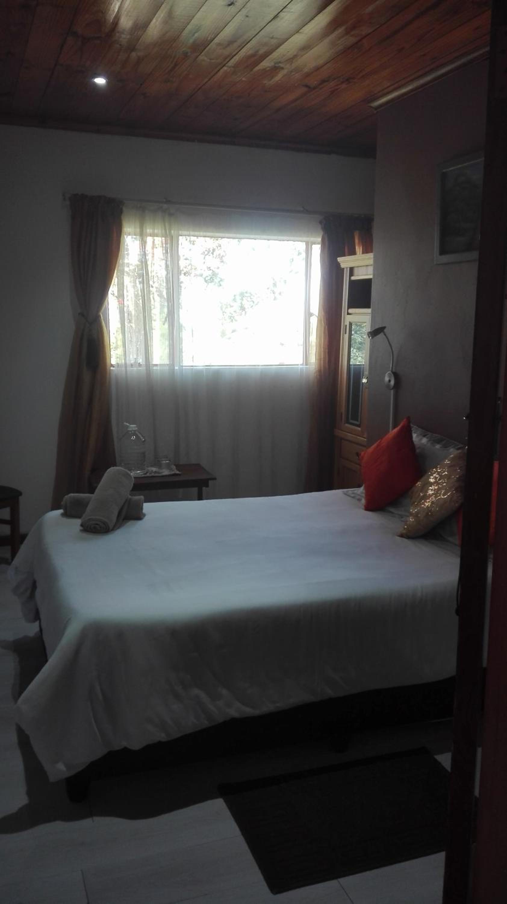 Triple Room with Shared Bathroom photo 1