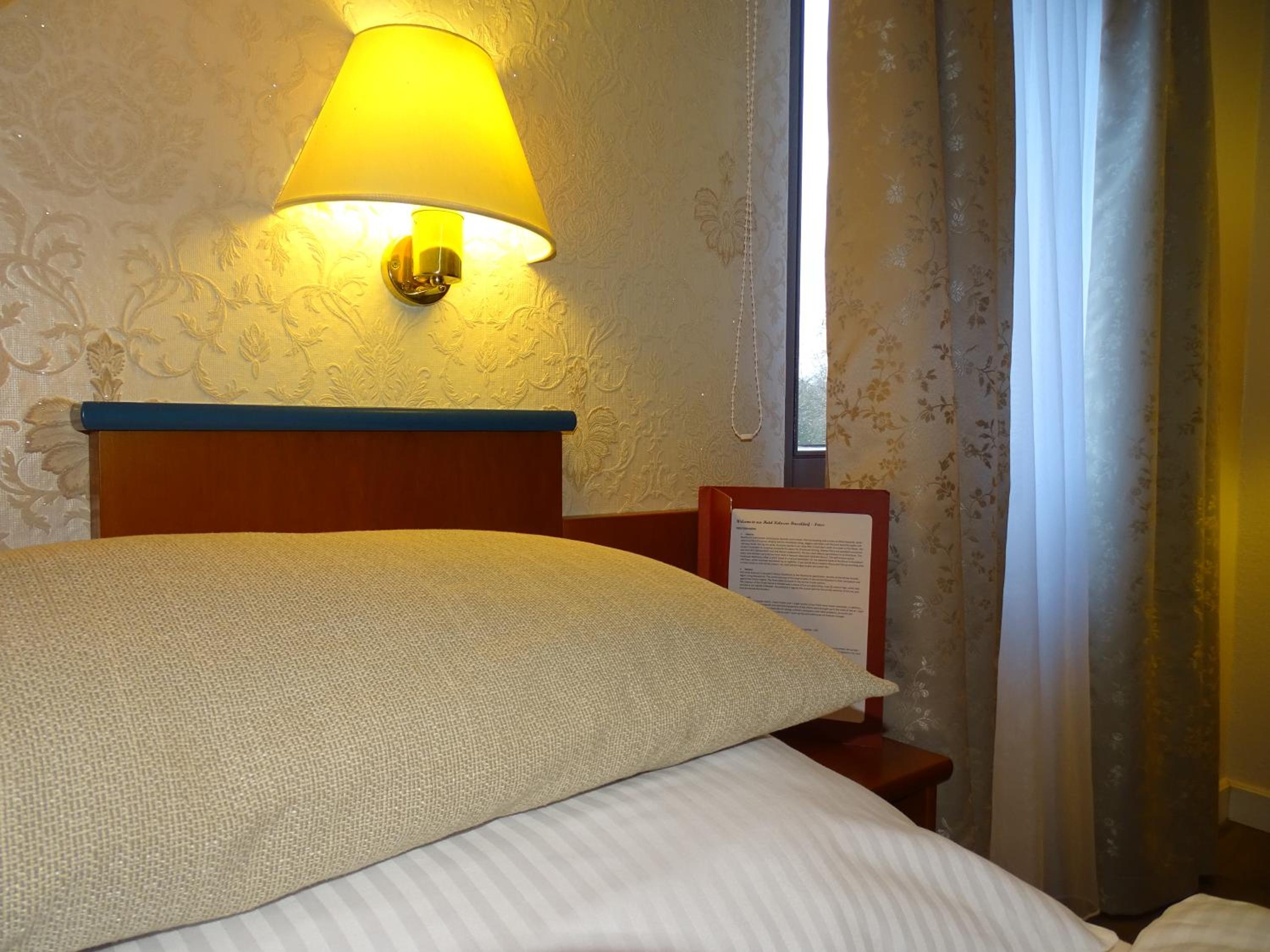 Twin Room - Photo 6