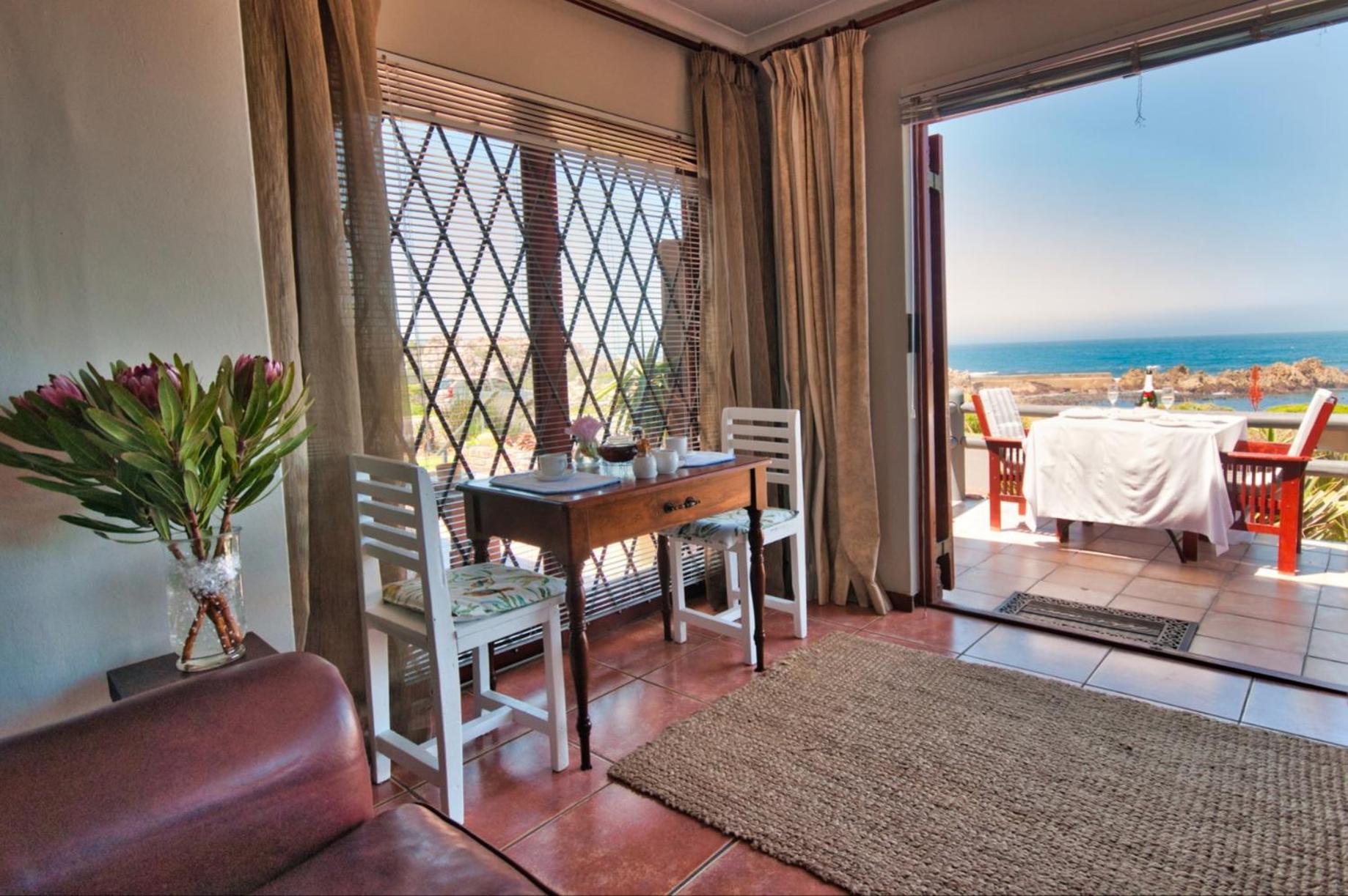 One-Bedroom Apartment - Sea Front - Photo 33