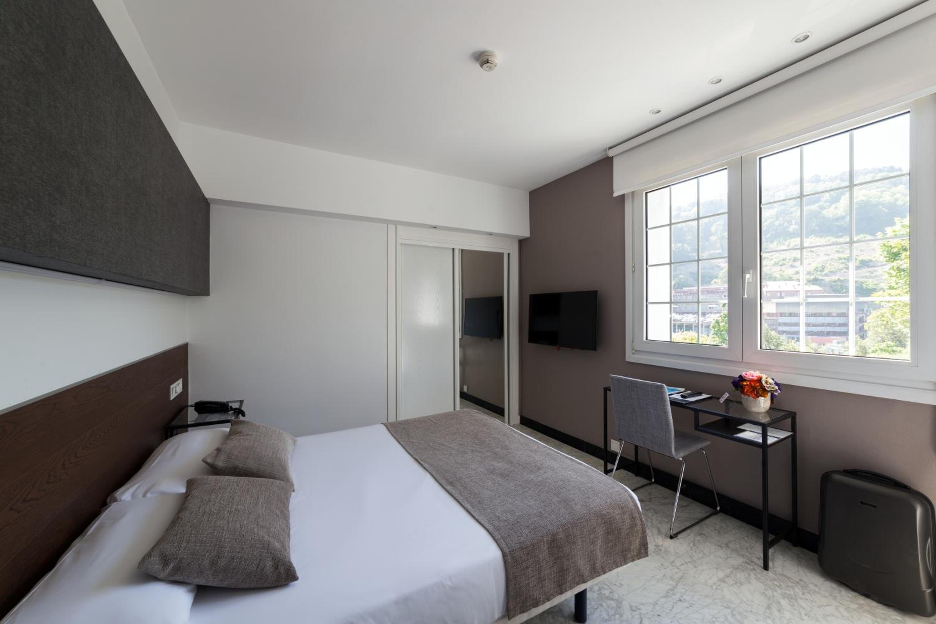 Double Room - Photo 1