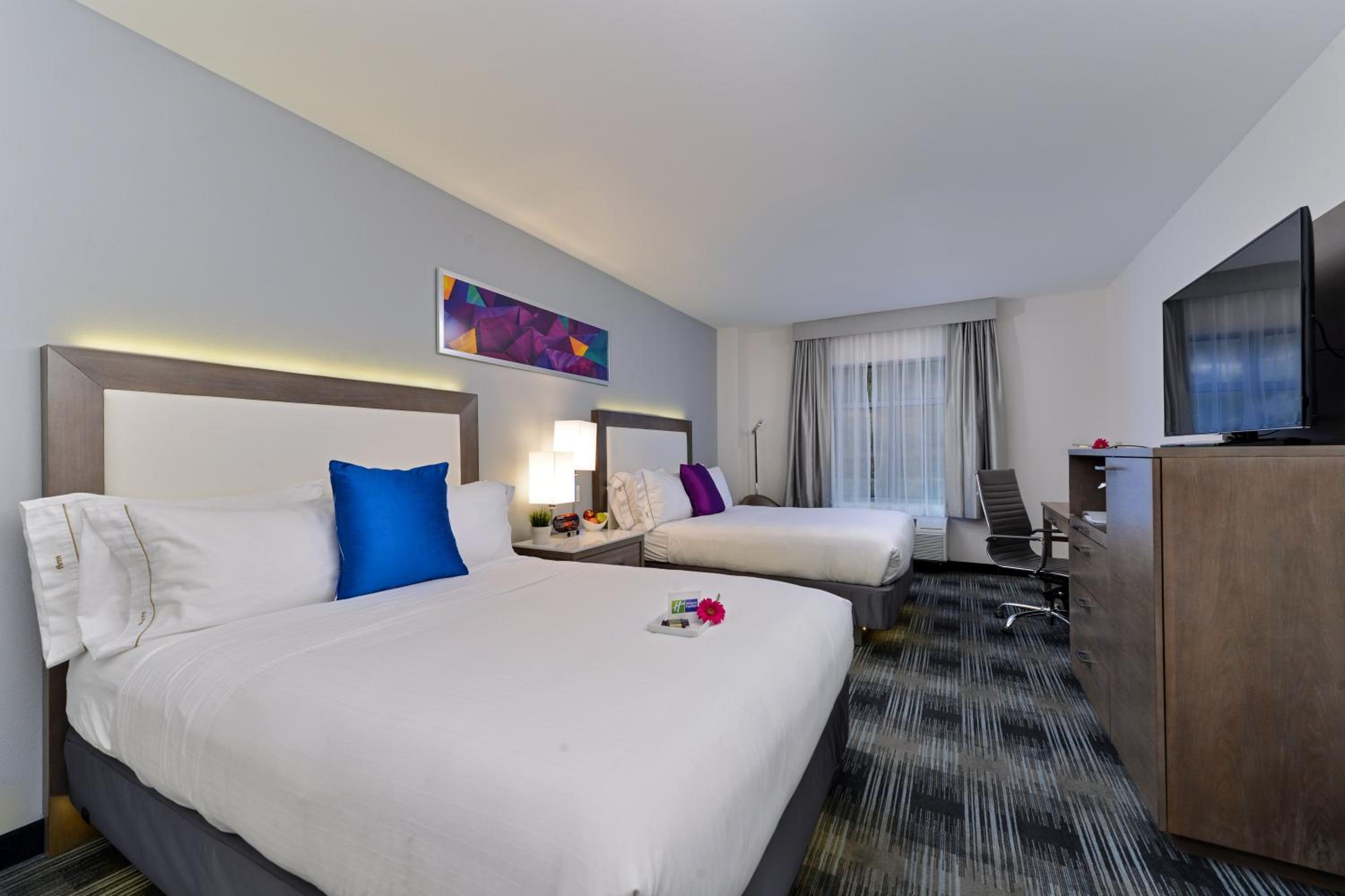 Standard Queen Room with Two Queen Beds