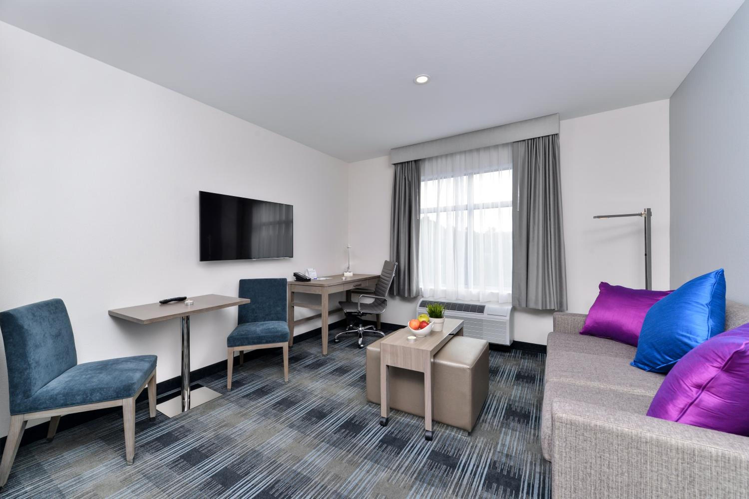 Queen Suite with Two Queen Beds