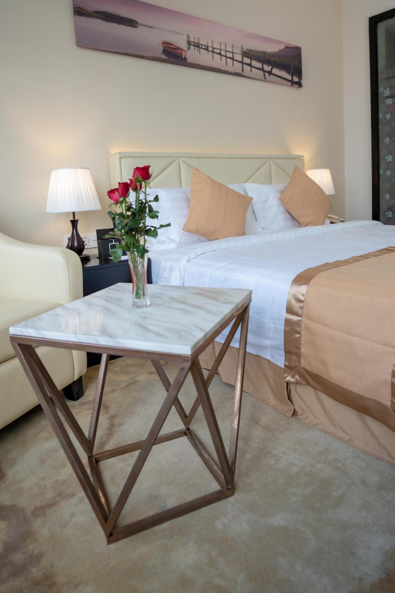 Standard Double Room - Photo 10