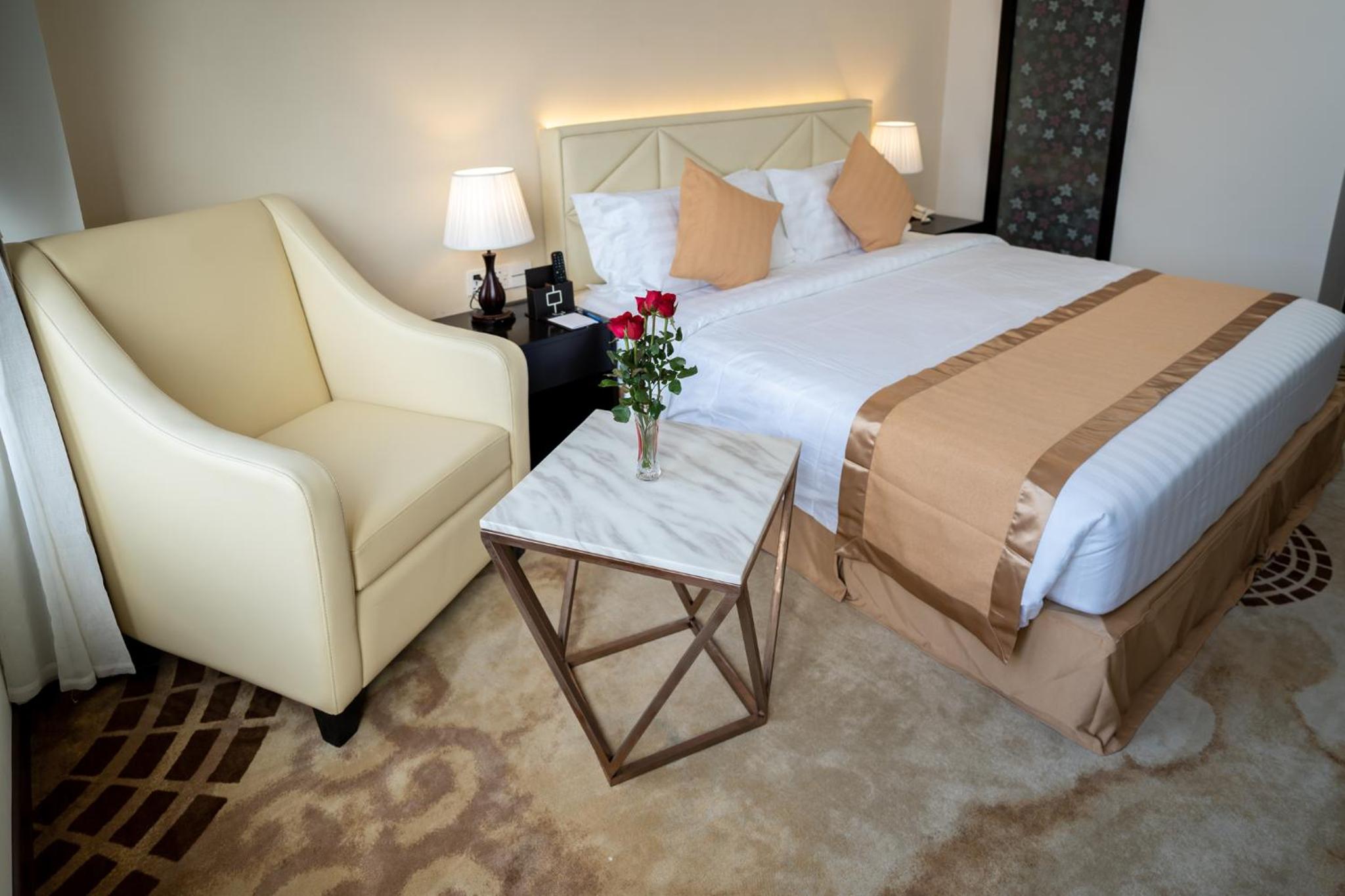 Standard Double Room - Photo 9