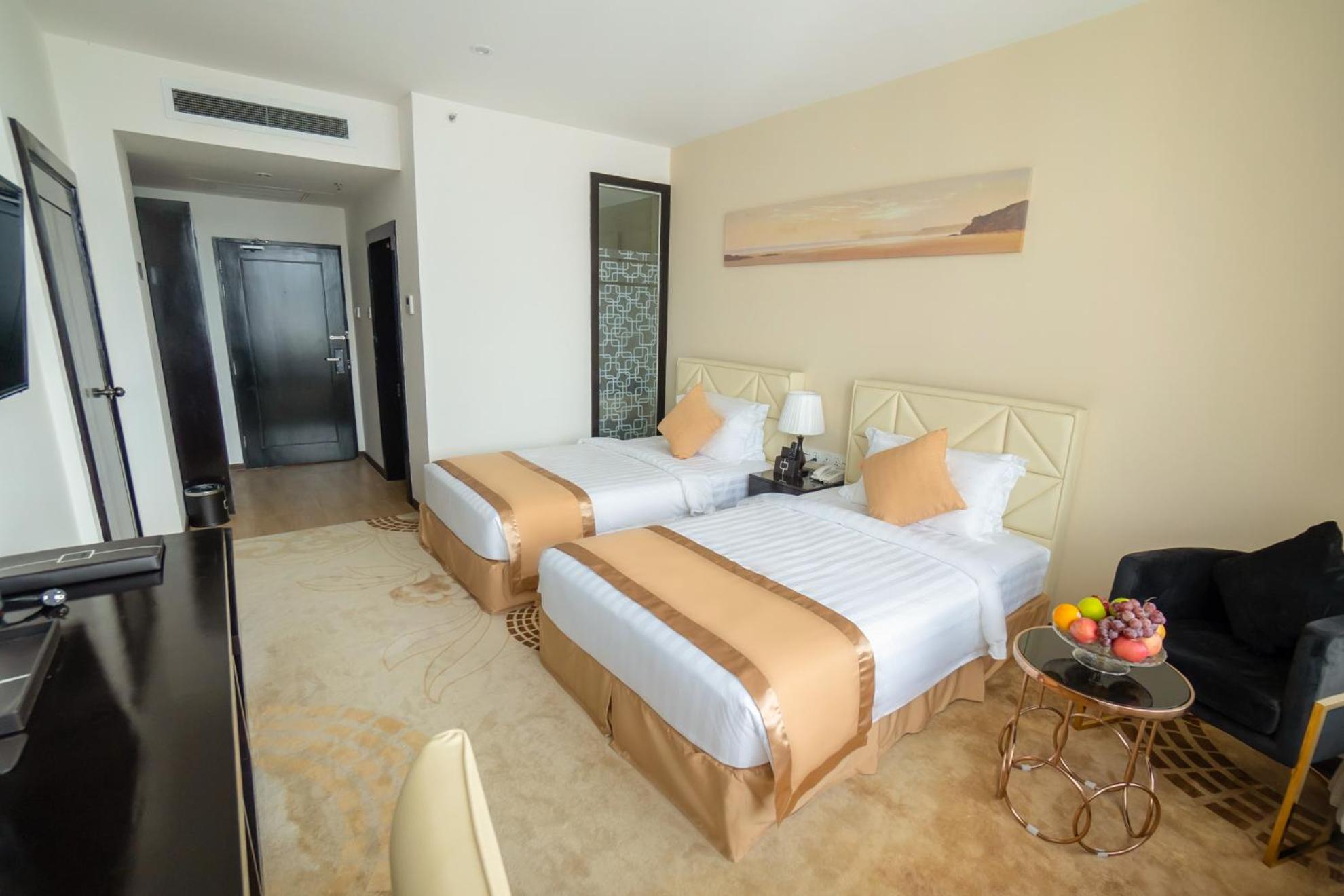 Standard Twin Room - Photo 1