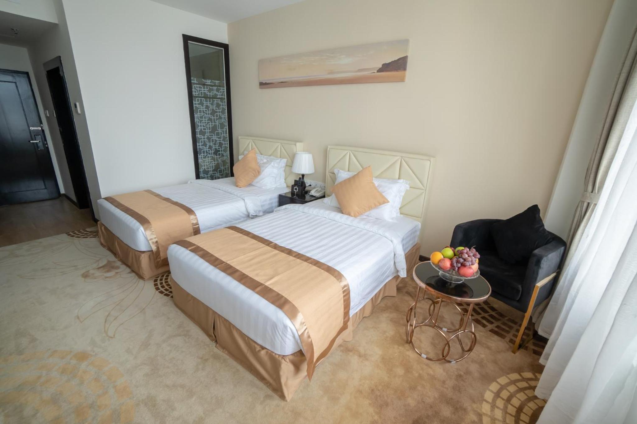 Standard Twin Room - Photo 5