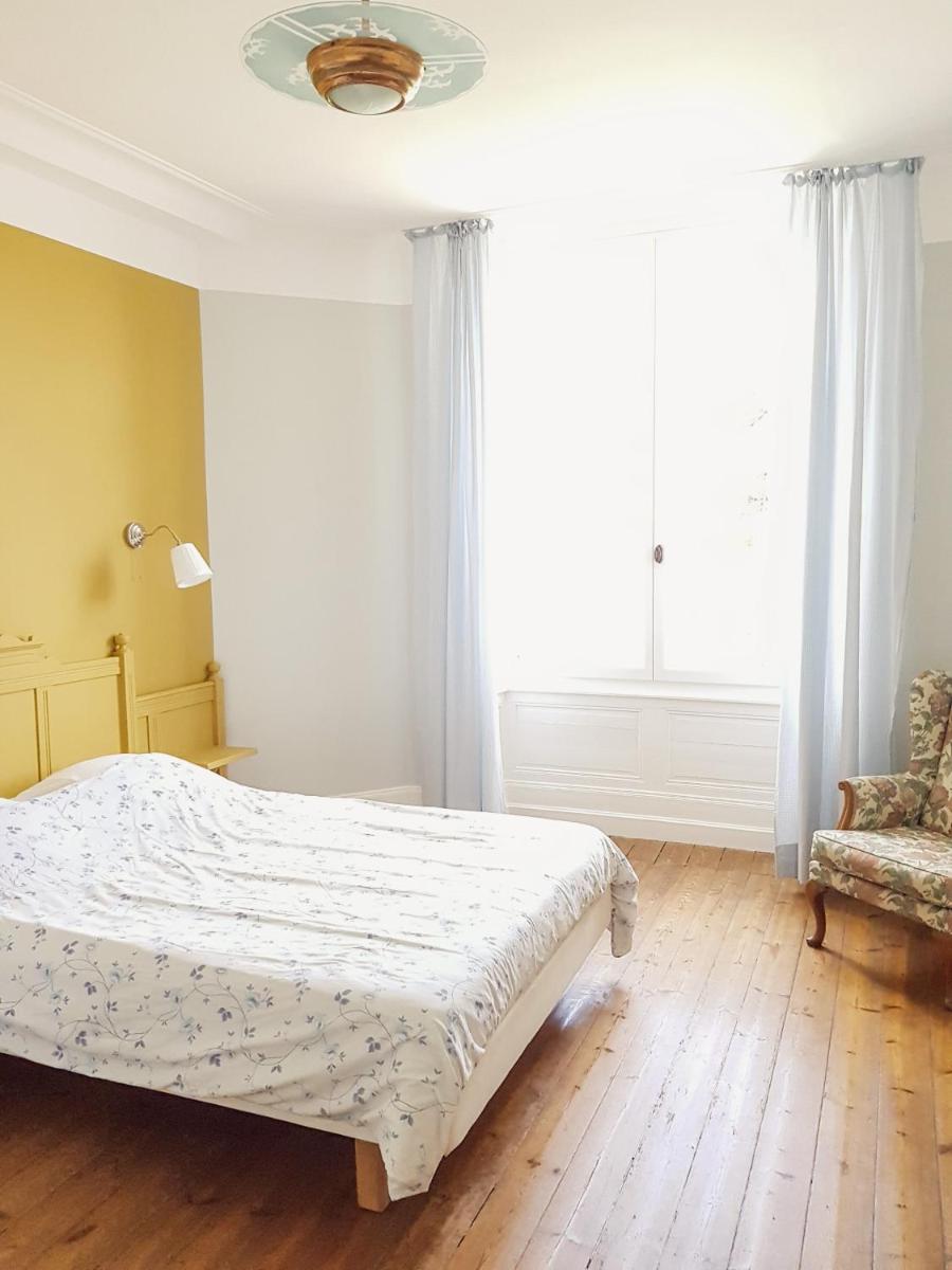 Four-Bedroom House photo 2