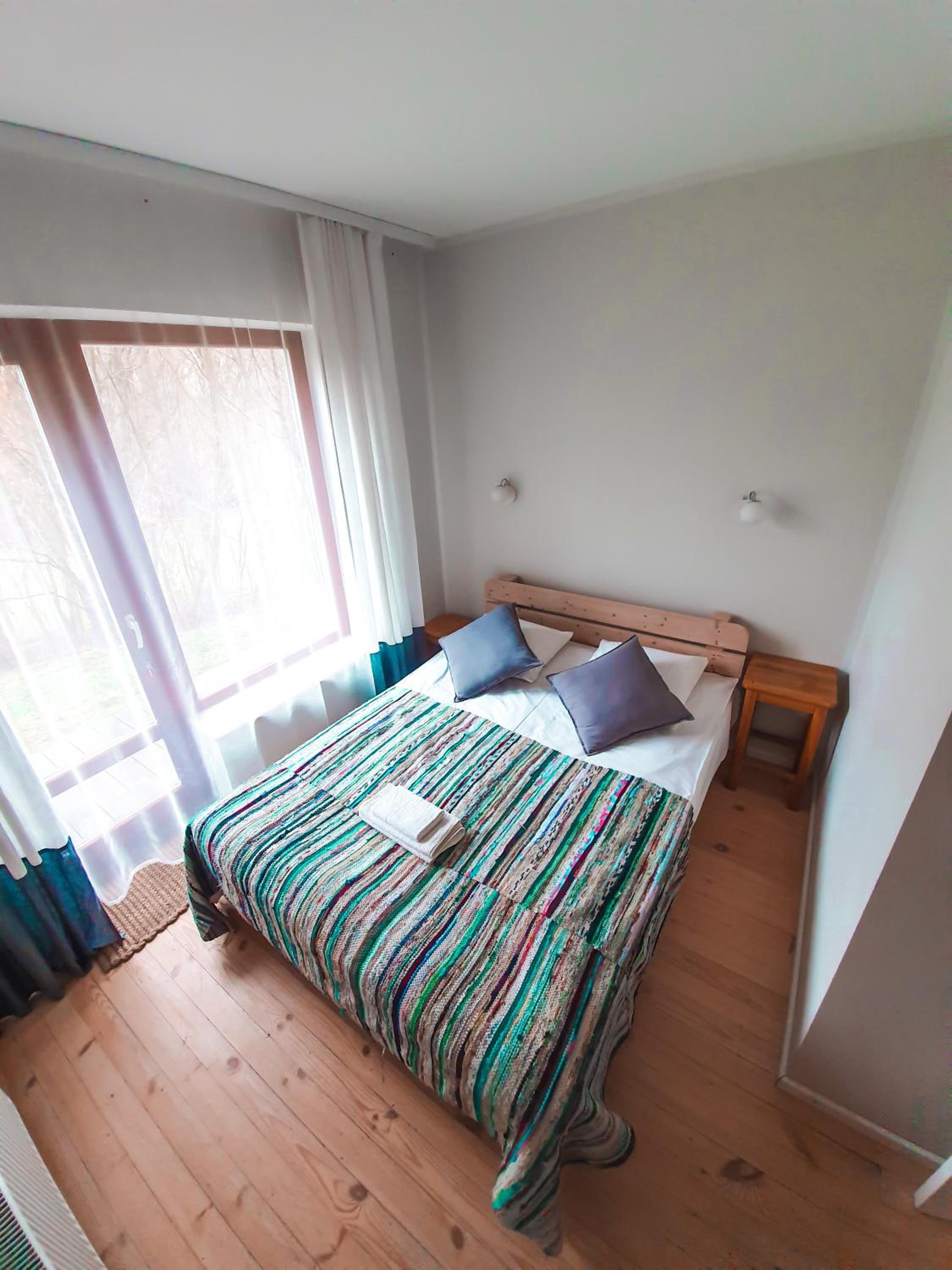 Basic Double Room photo 3