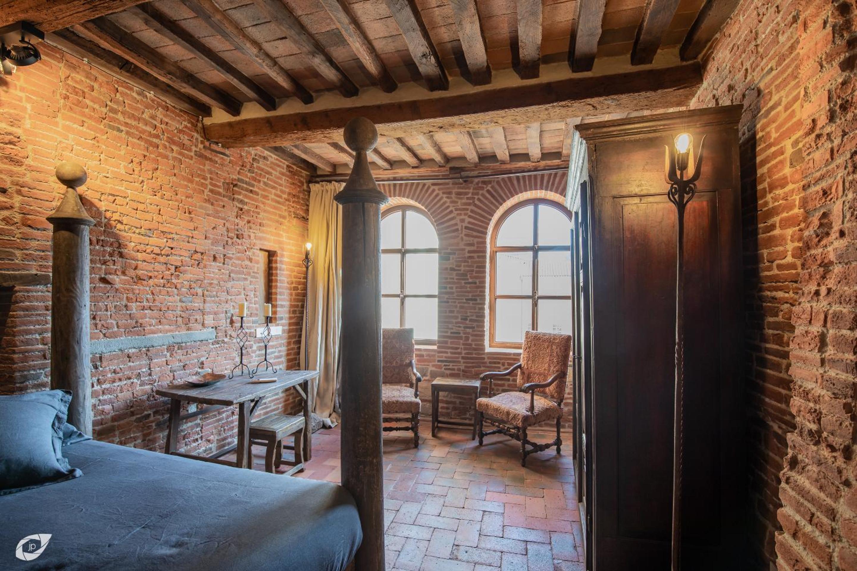 Three-Bedroom House - Photo 16