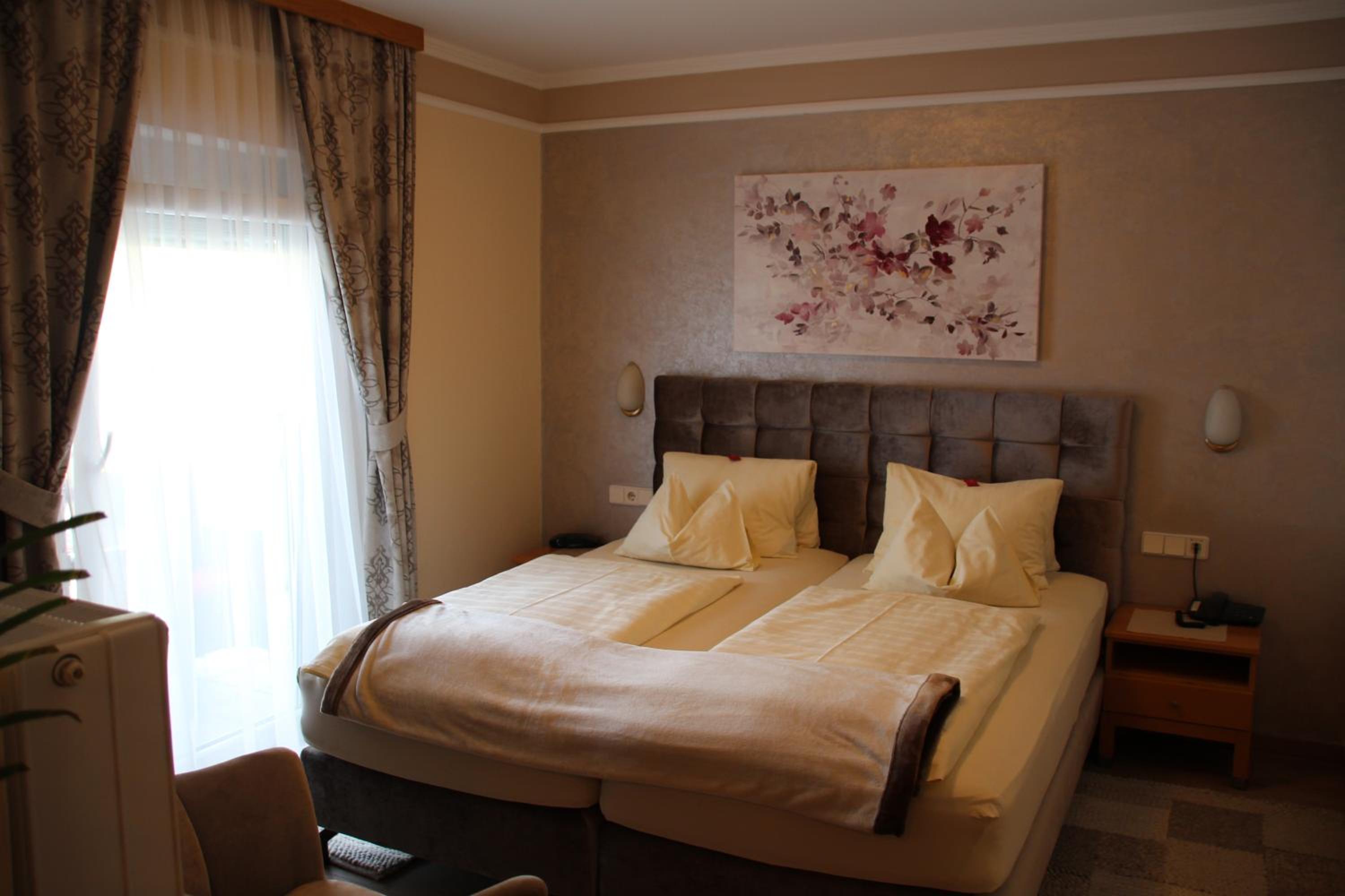 Double Room - Photo 17