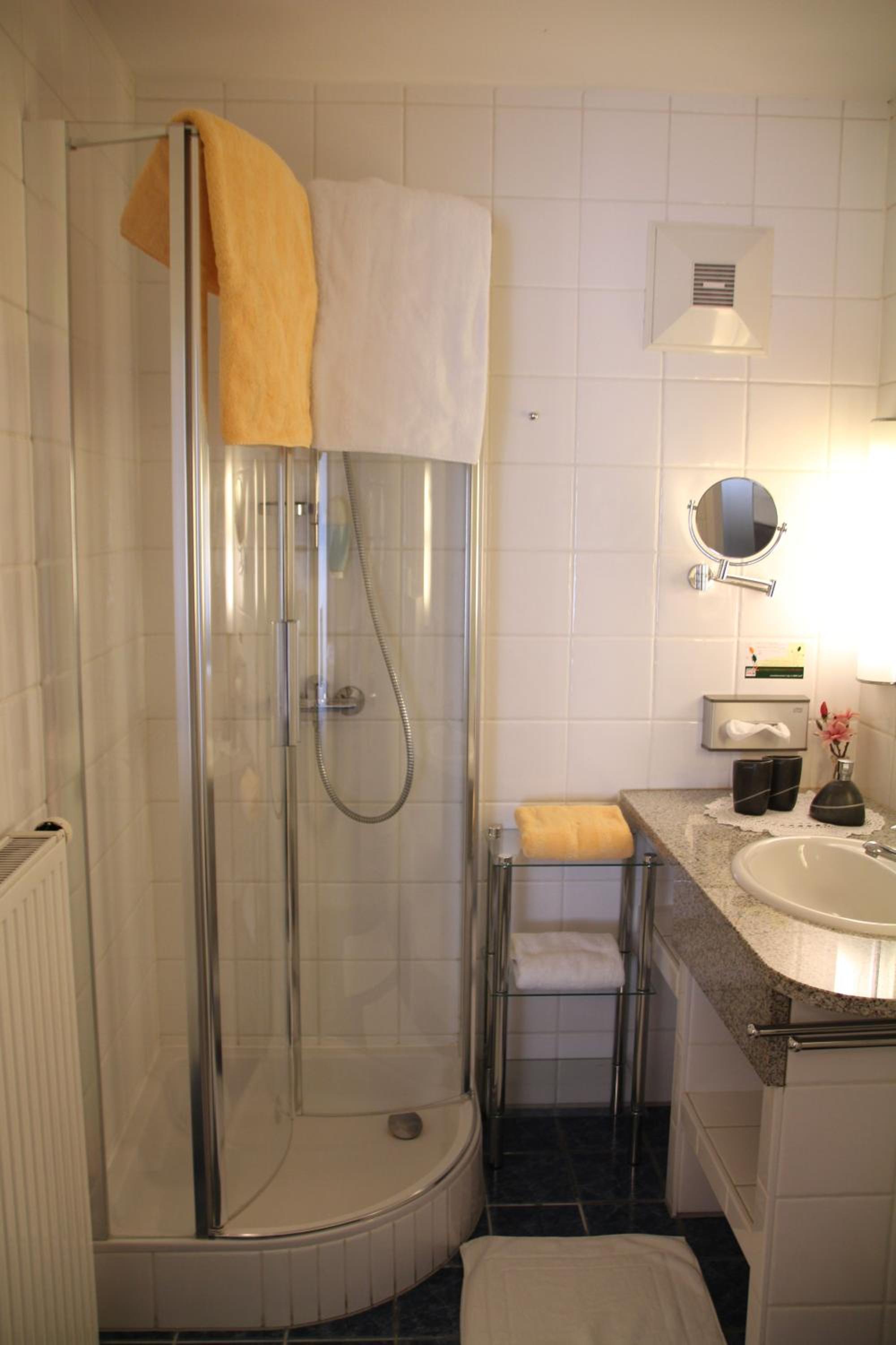 Double Room - Photo 26