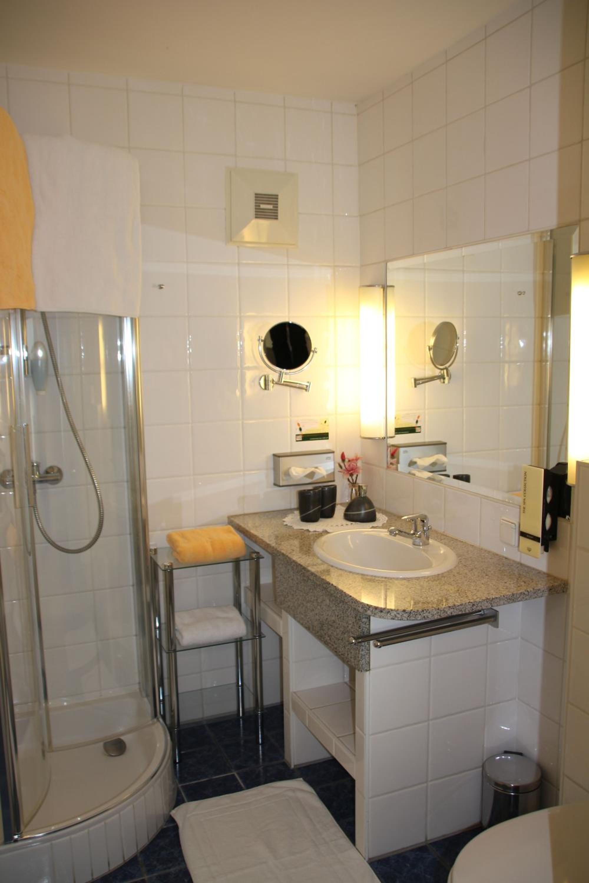 Double Room - Photo 9