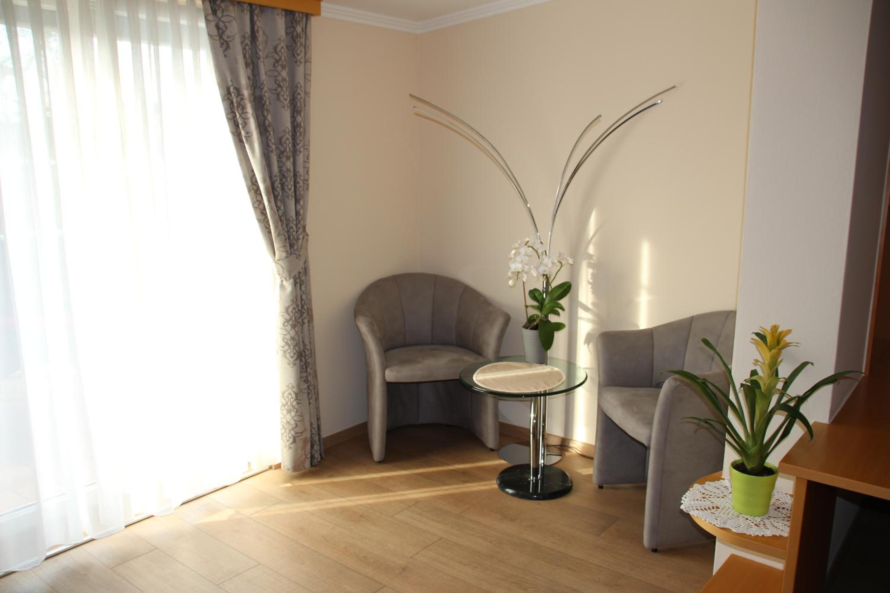 Double Room - Photo 15