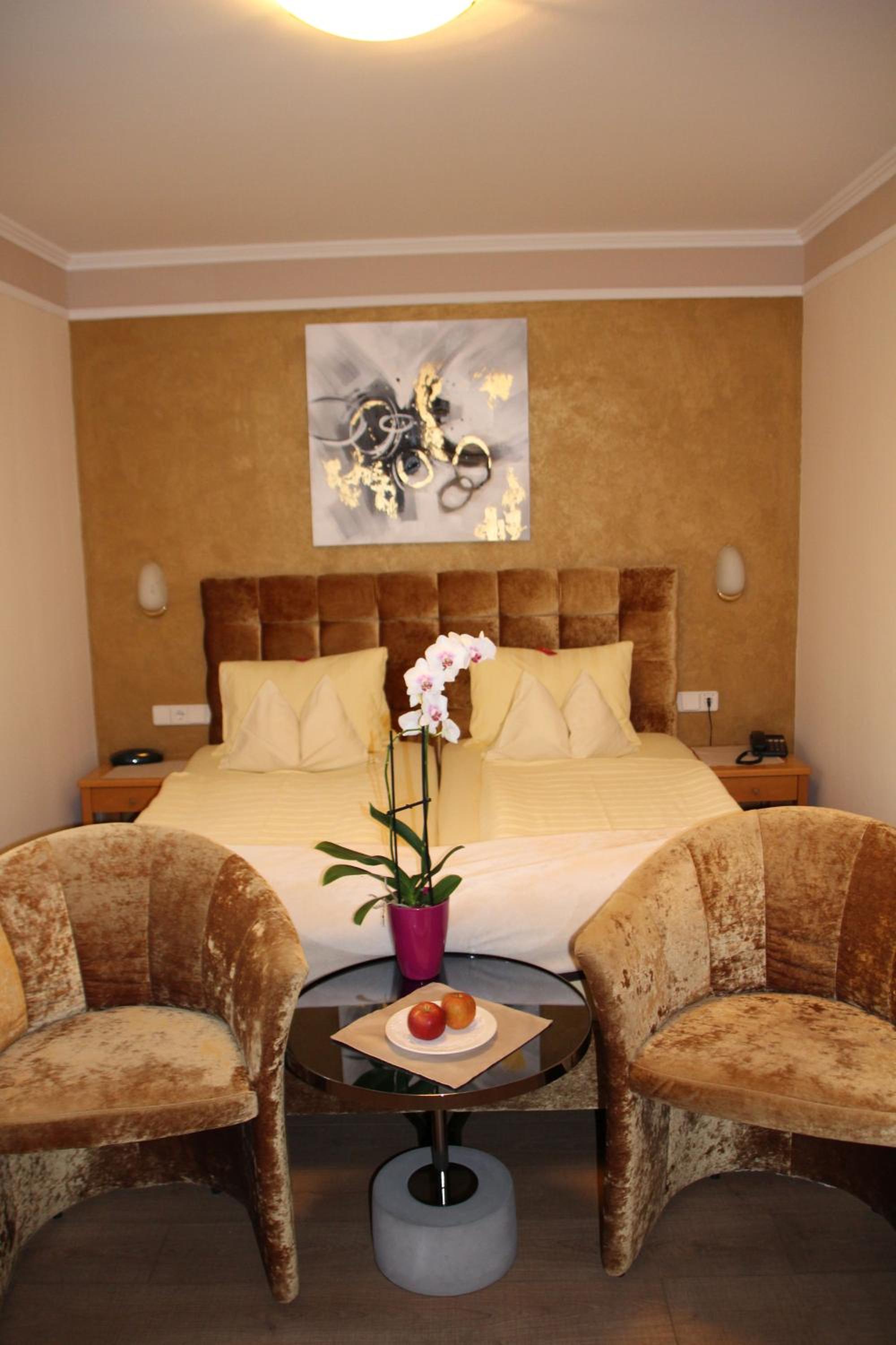 Double Room - Photo 5