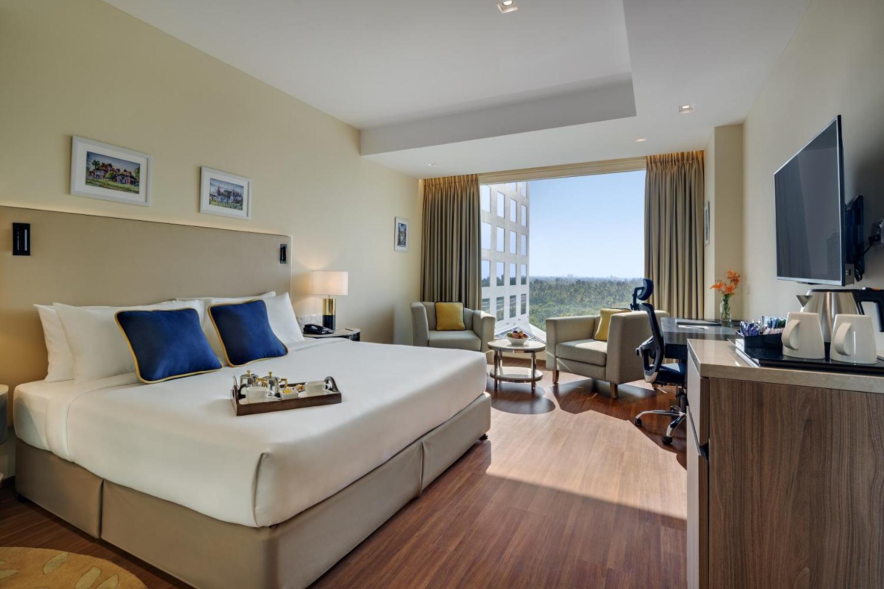 Deluxe Room - Photo 2