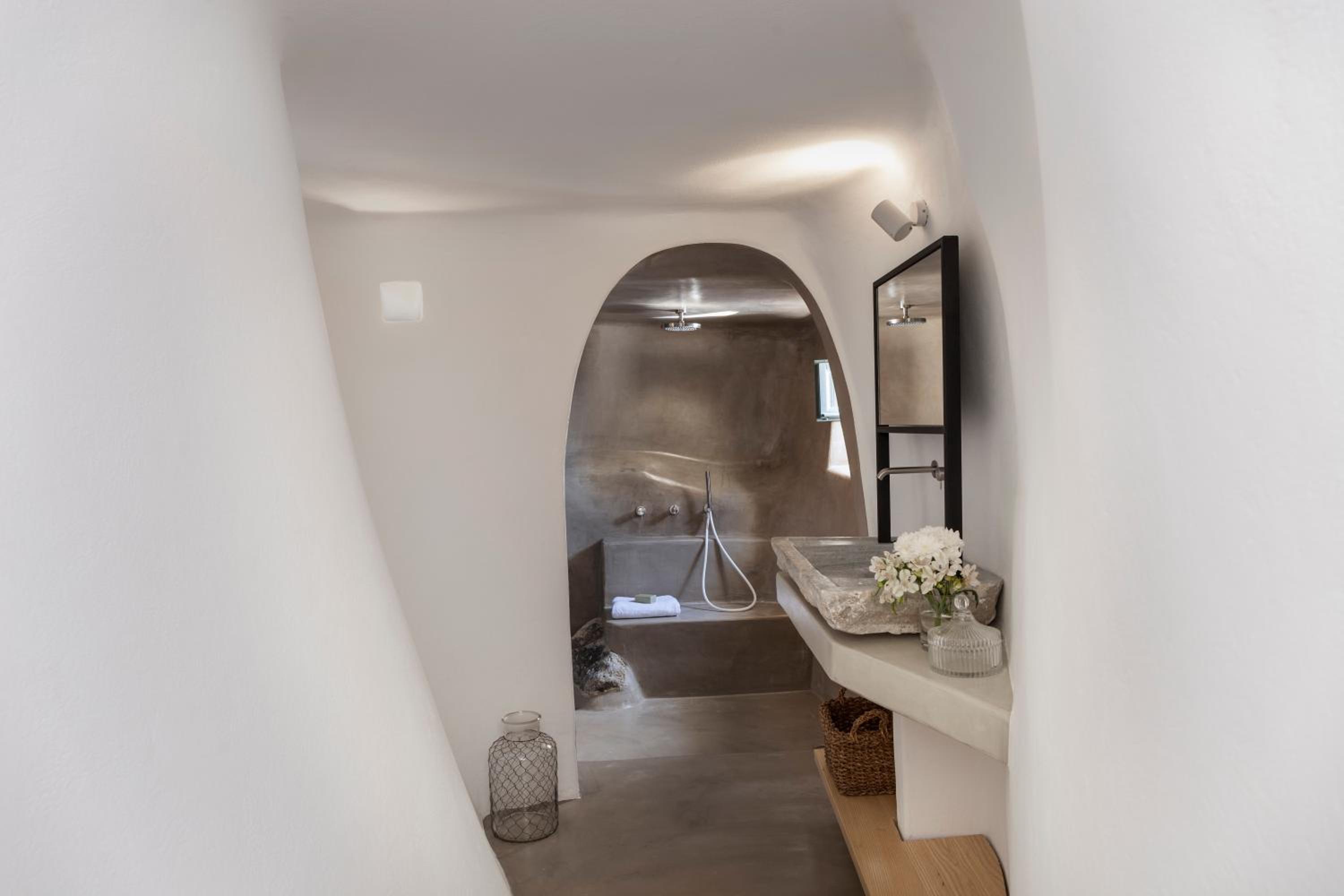 The Cave House - Photo 7