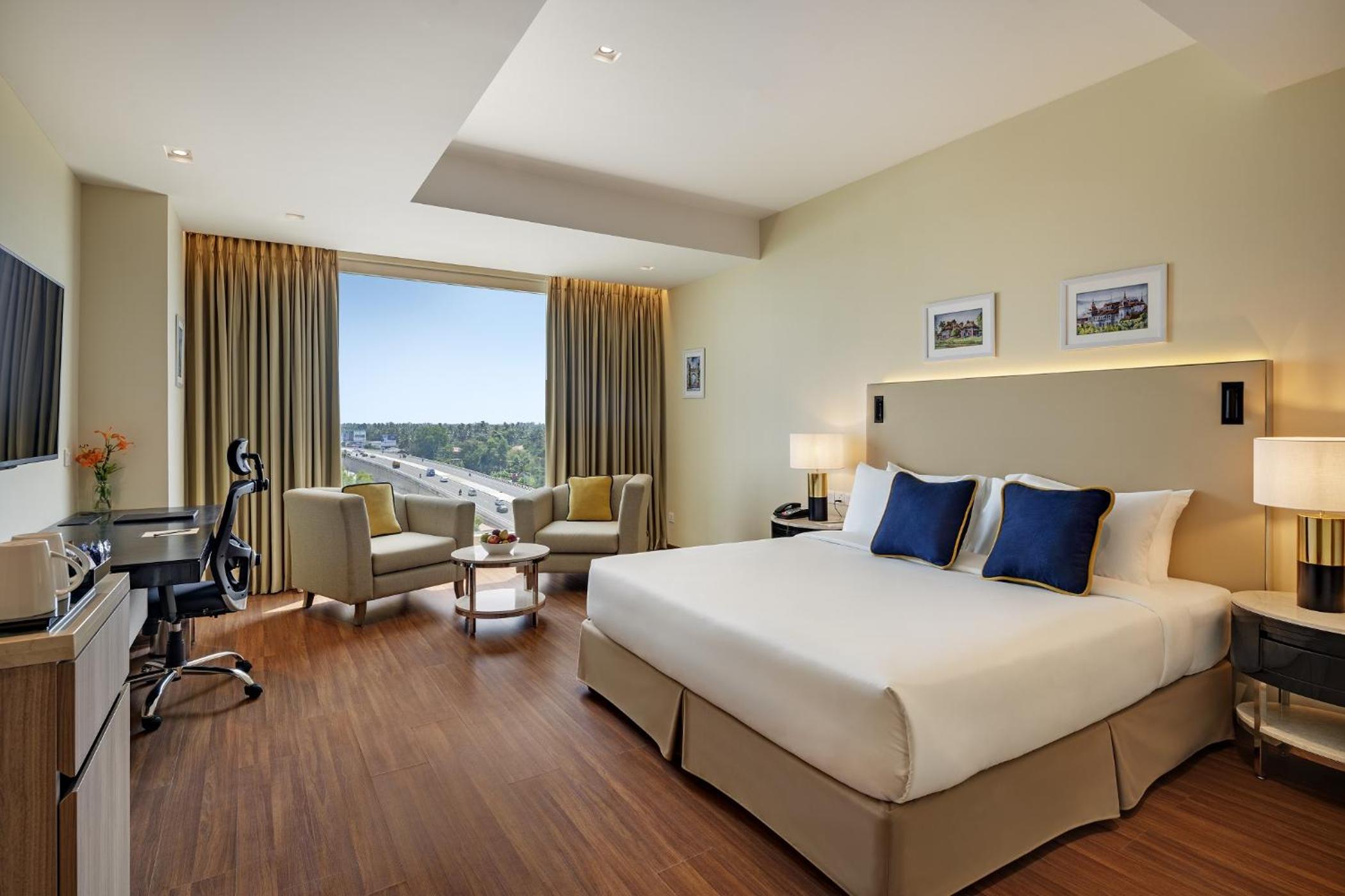 Deluxe Room - Photo 1