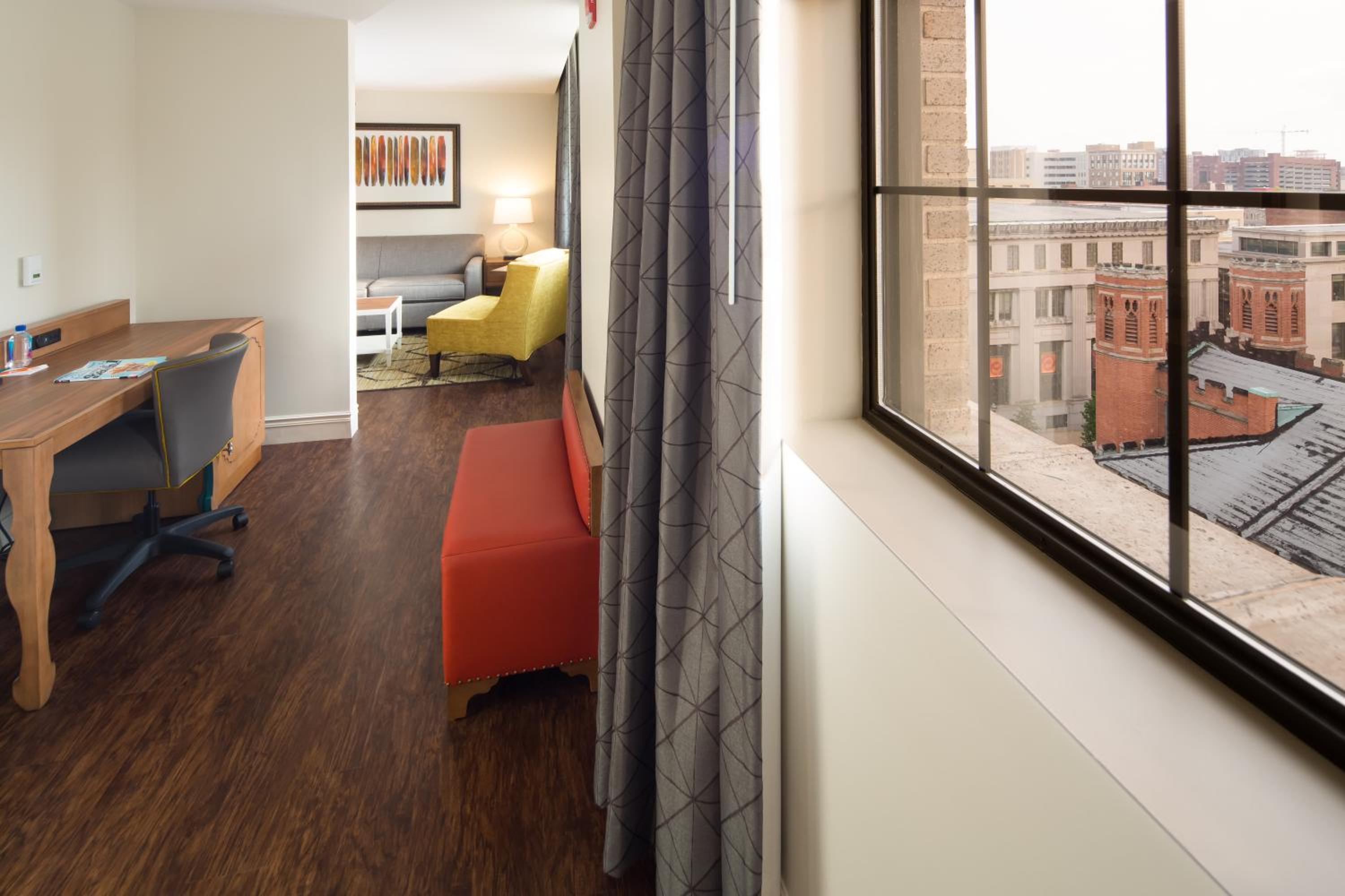 King Suite - Photo 10