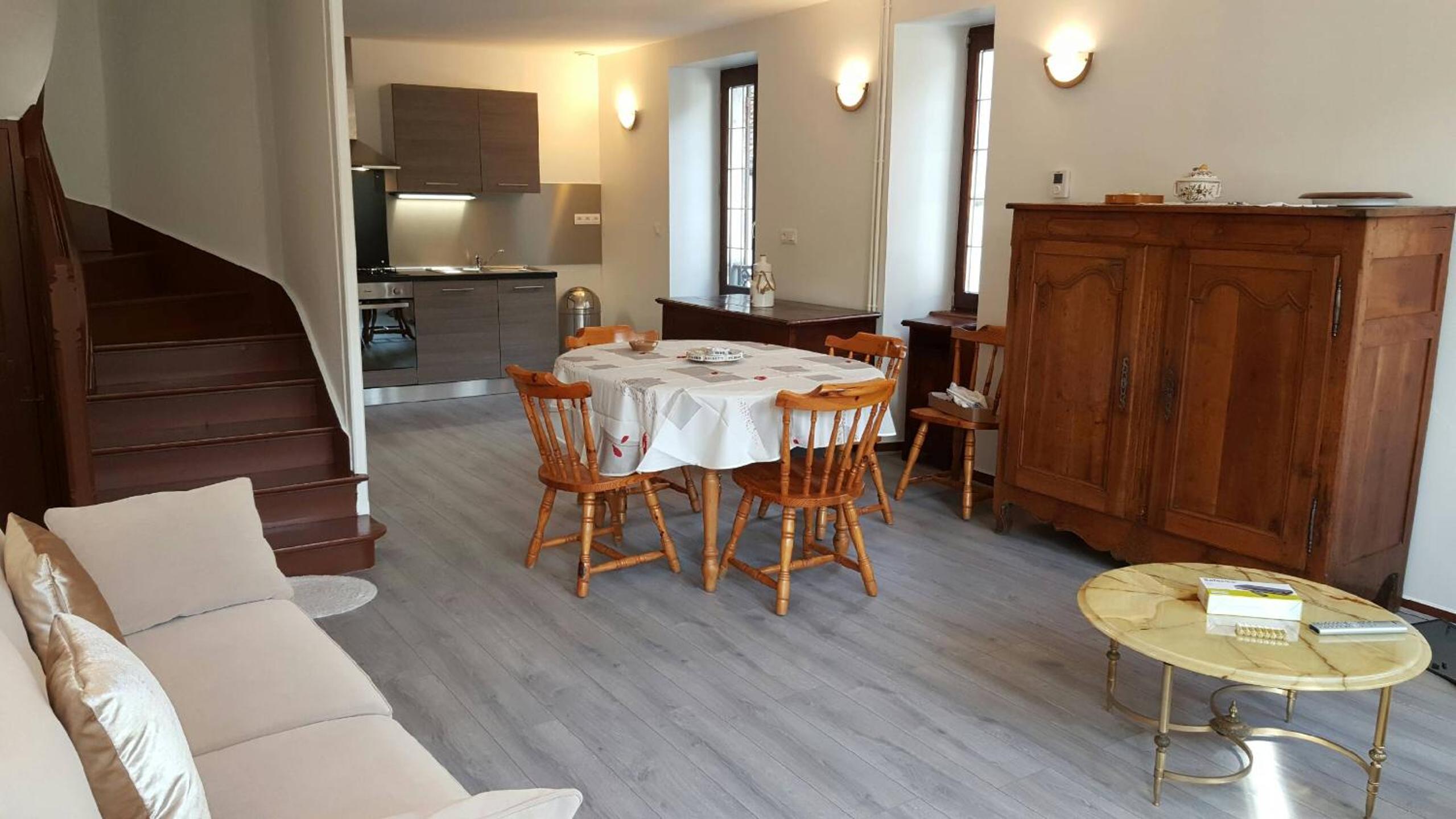 Deluxe Room - Photo 1