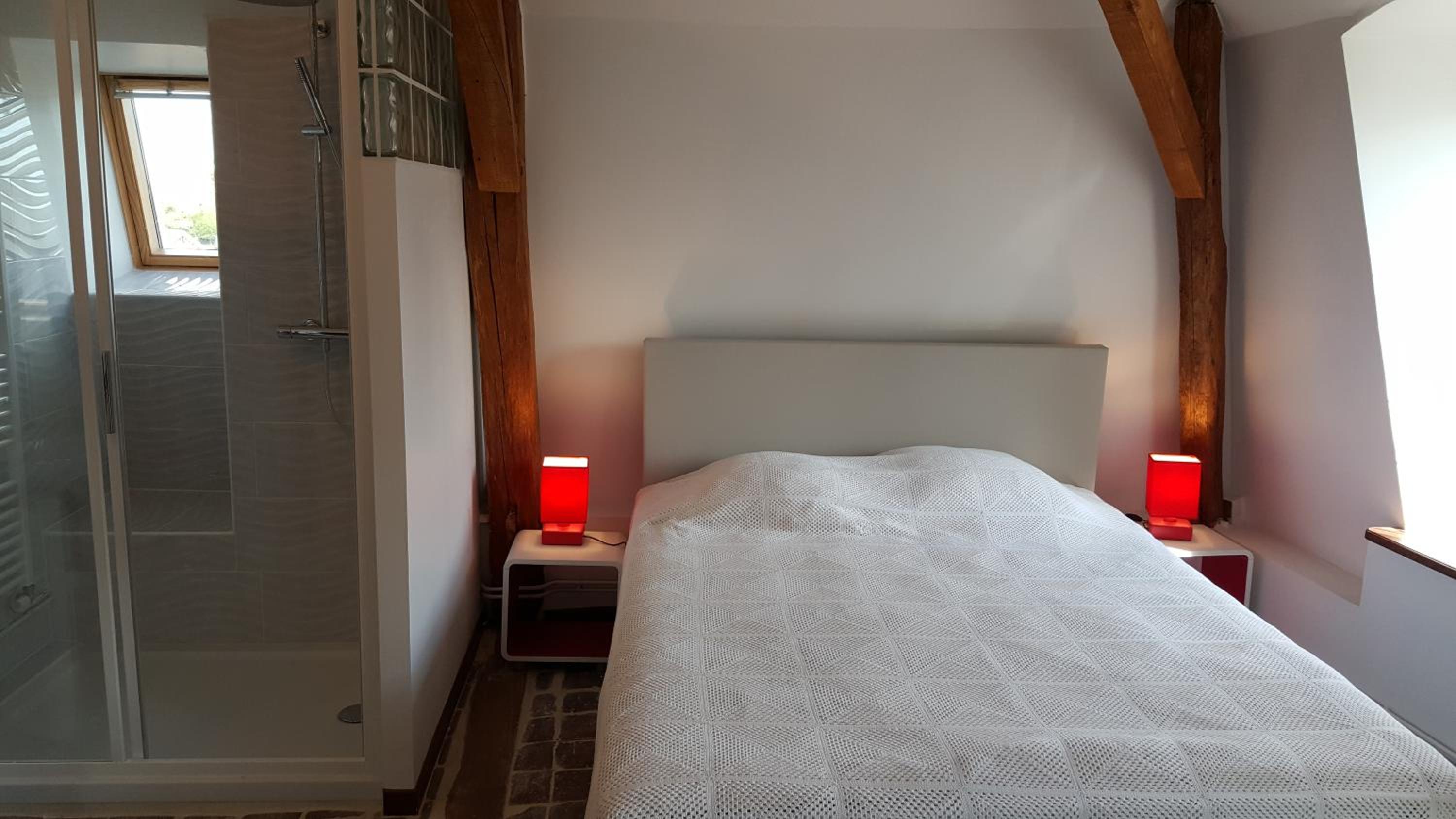 Deluxe Room - Photo 6