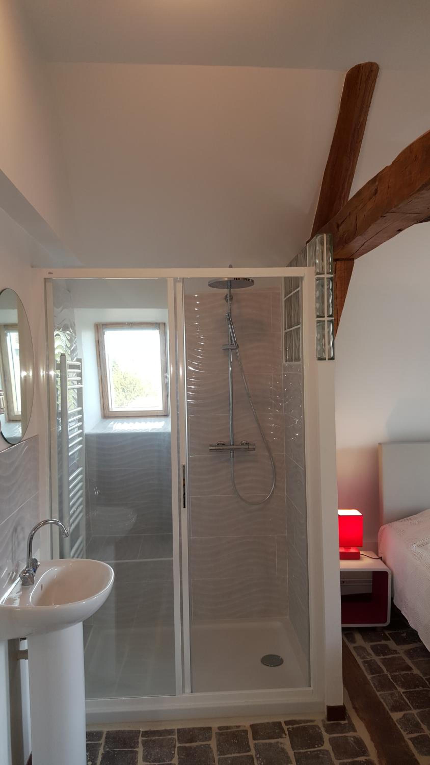 Deluxe Room - Photo 10