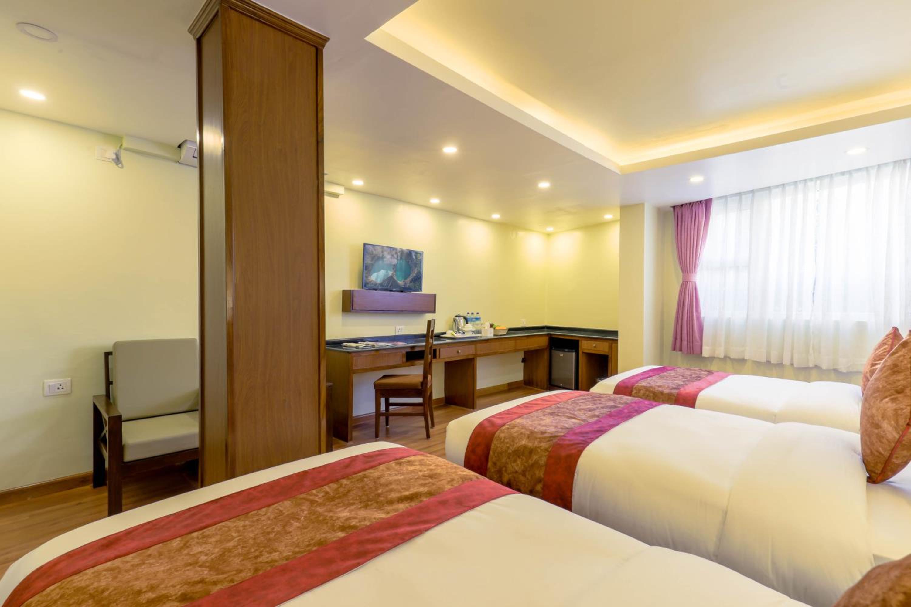 Deluxe Triple Room - Free Airport Pickup - Photo 16