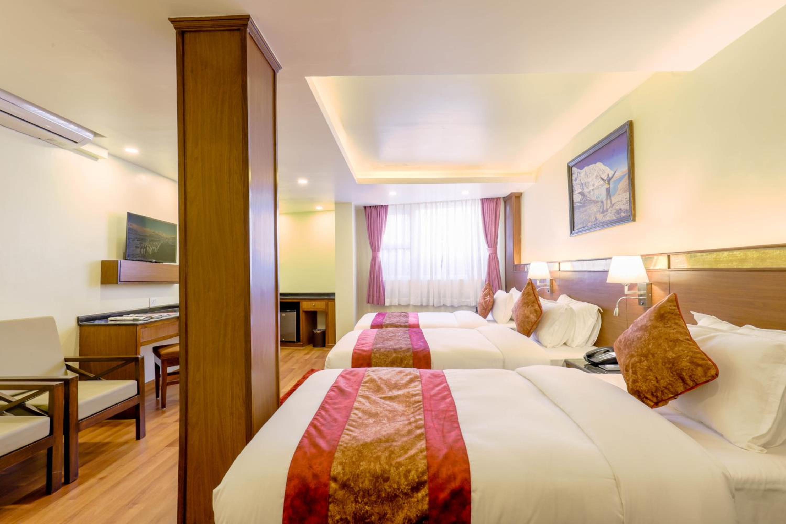Deluxe Triple Room - Free Airport Pickup - Photo 8