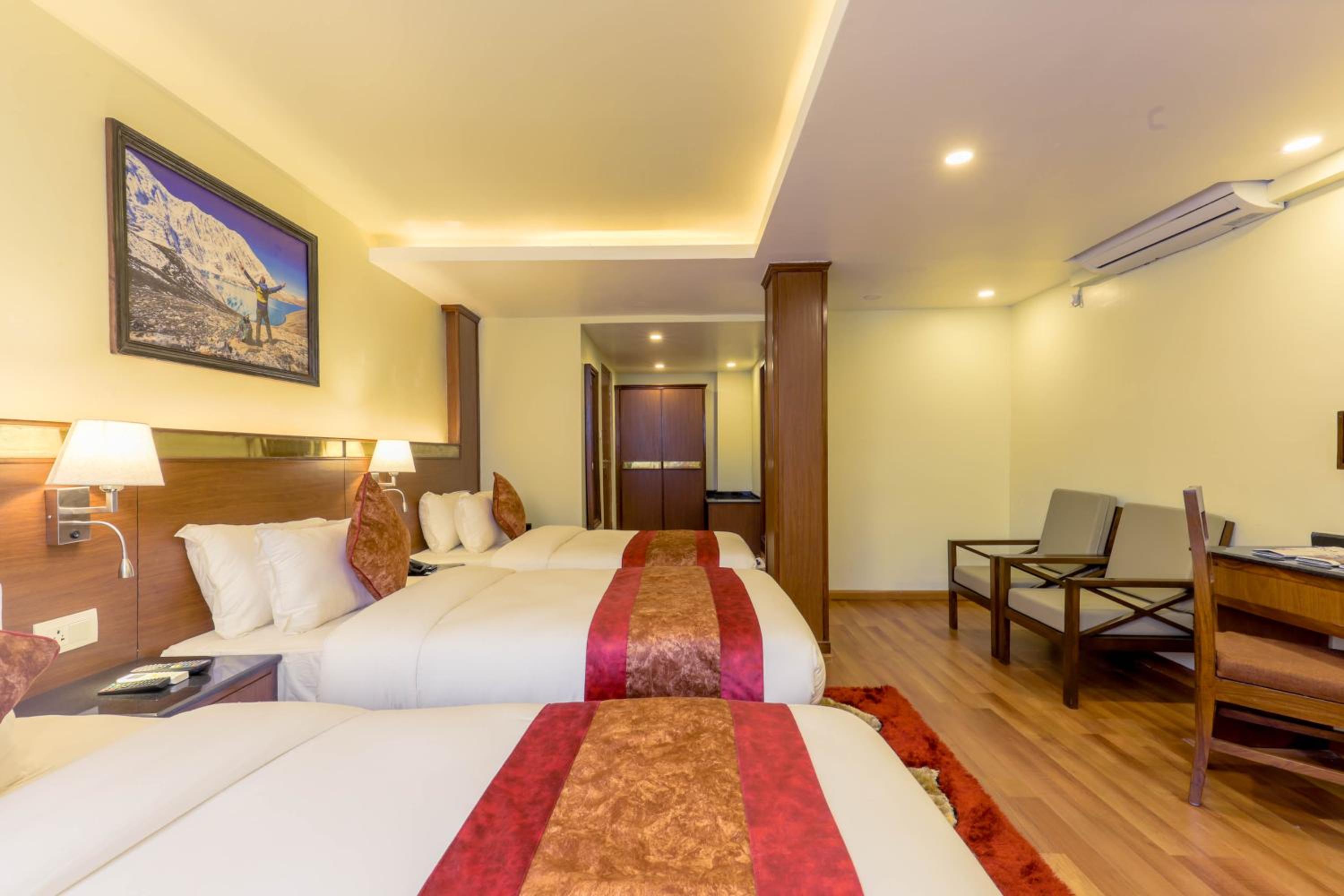 Deluxe Triple Room - Free Airport Pickup - Photo 1