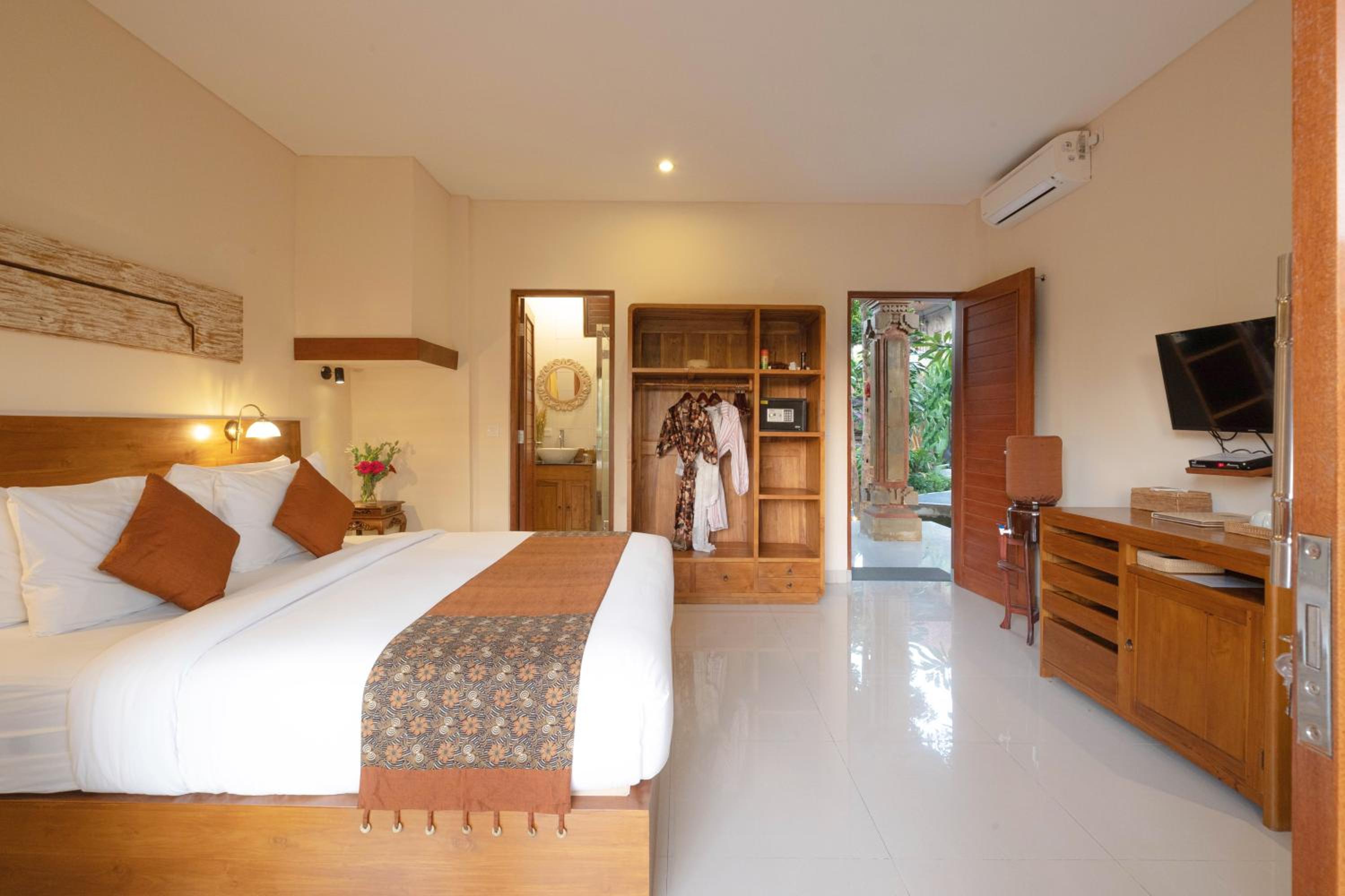 Superior Double or Twin Room with Garden View - Photo 10